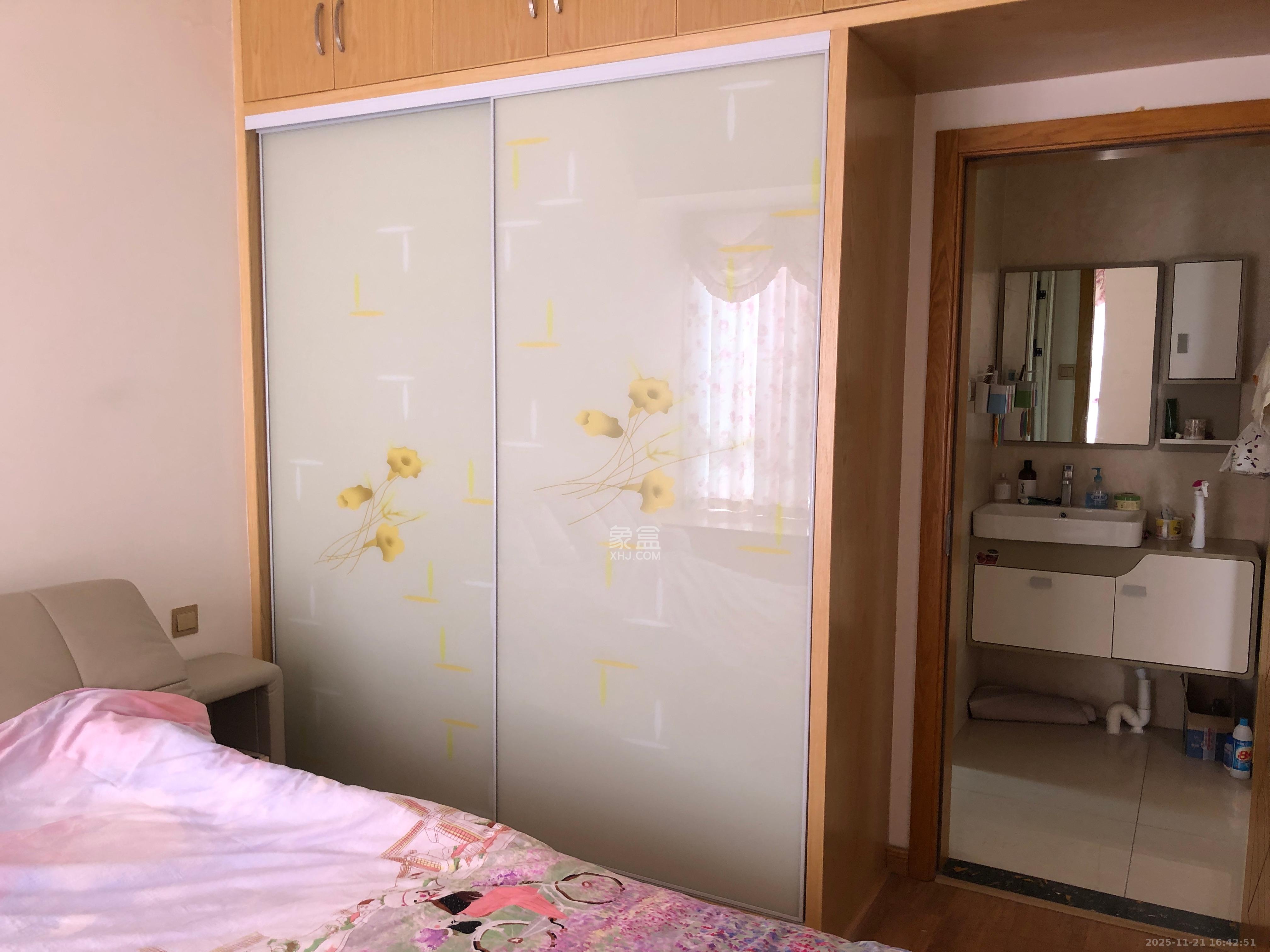 和美星城 2室2厅1卫 2000.0元/月 和美星城 2室2厅1卫 2000.0元/月室内图