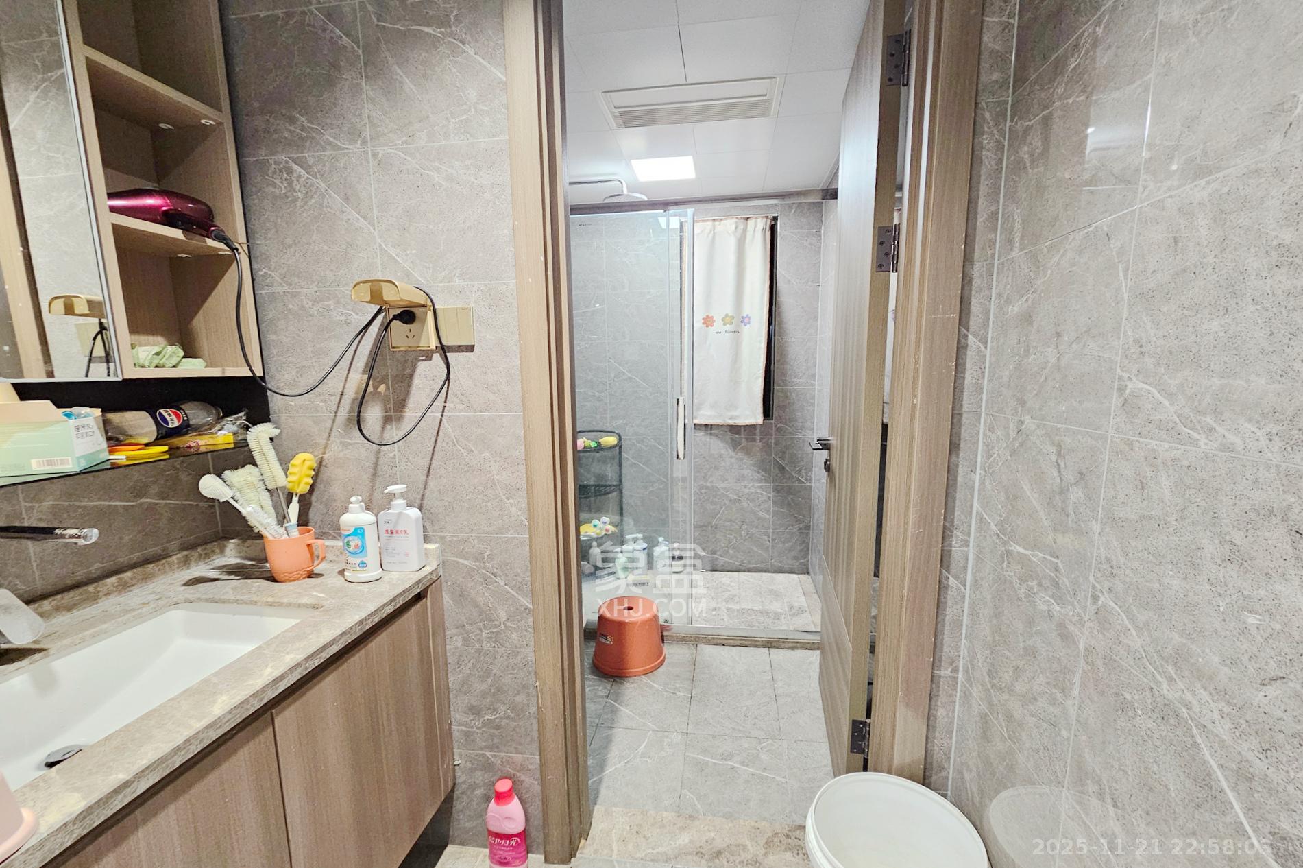 阳光城尚东湾青柠园  3室2厅2卫    105.0万卫生间