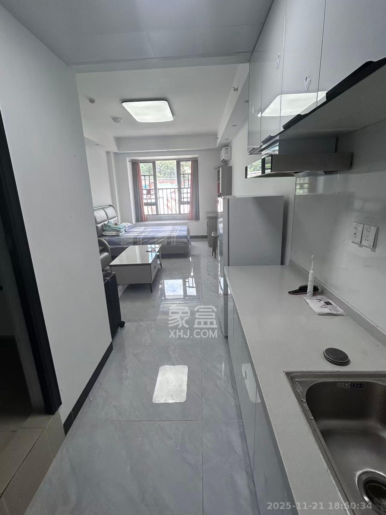 弘阳万侯府 1室1厅1卫 1400.0元/月 弘阳万侯府 1室1厅1卫 1400.0元/月室内图