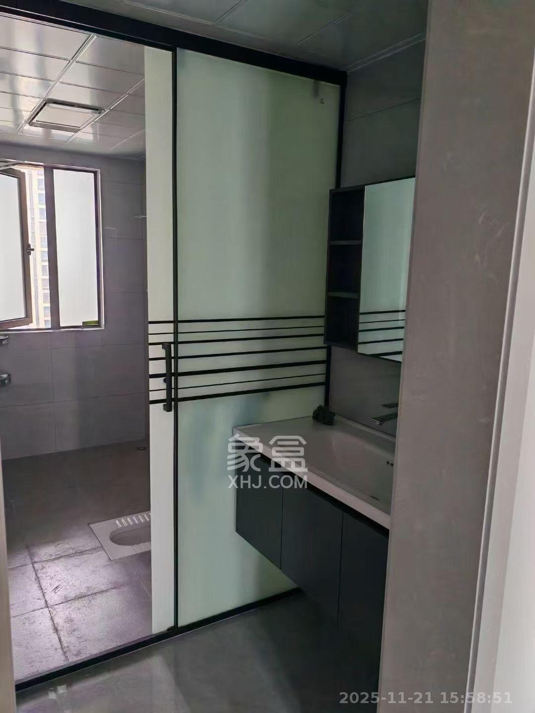 桥头家园二期(桥头家苑二期) 3室2厅2卫 2300.0元/月 桥头家园二期(桥头家苑二期) 3室2厅2卫 2300.0元/月室内图