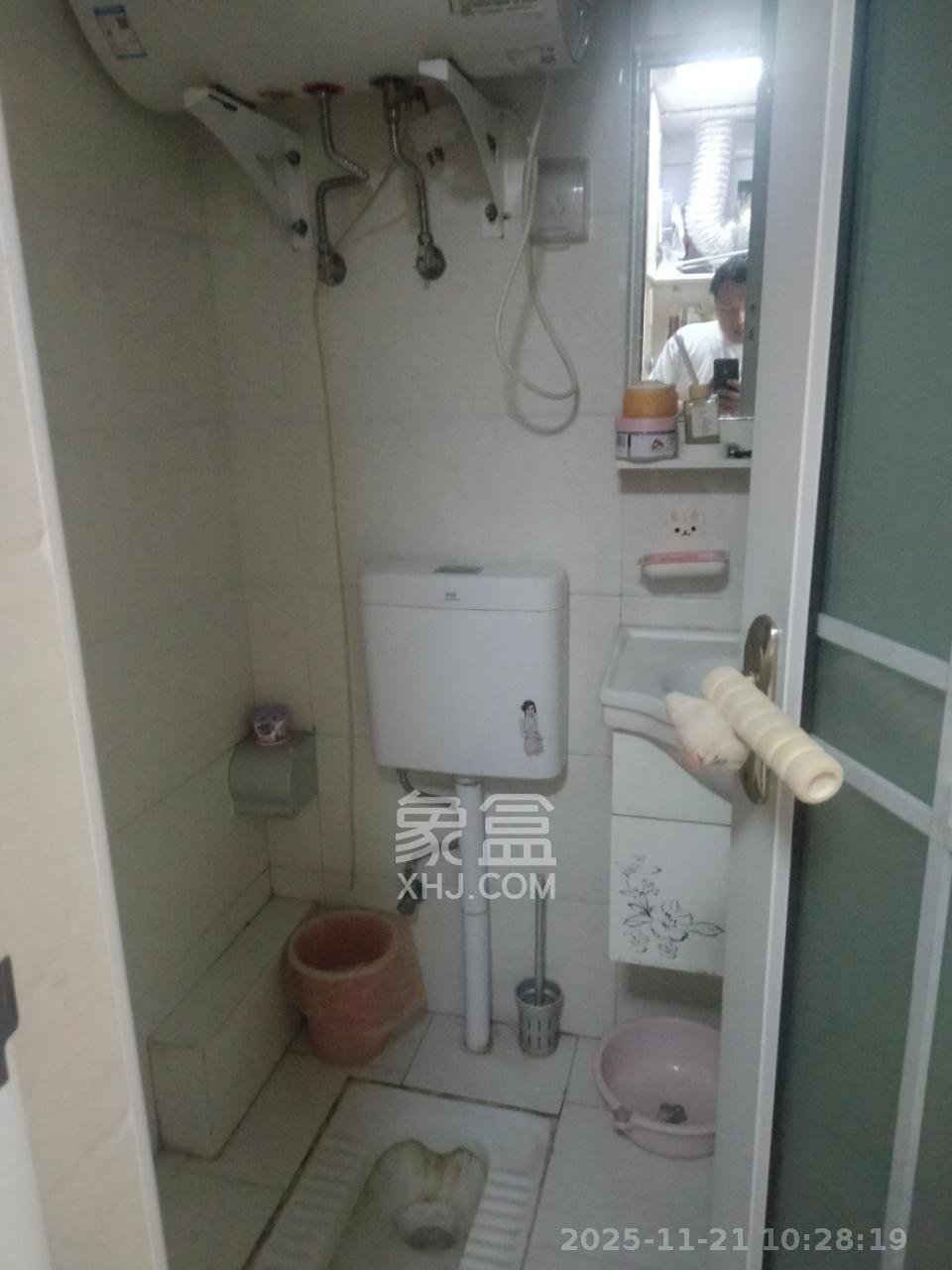 中建芙蓉嘉苑  1室1厅1卫    1000.0元/月室内图