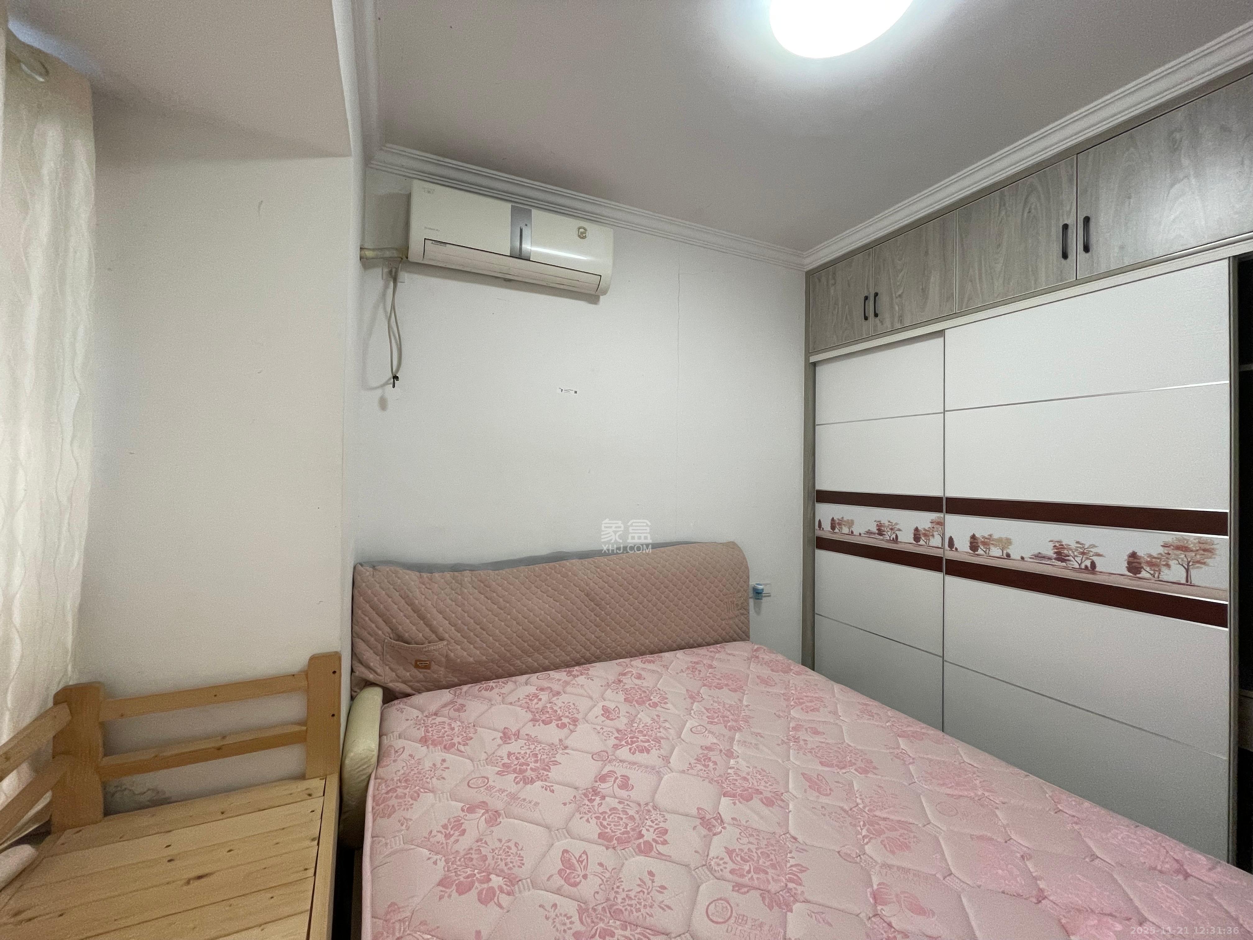 东岸梅园小区 1室0厅0卫 2100.0元/月 东岸梅园小区 1室0厅0卫 2100.0元/月室内图