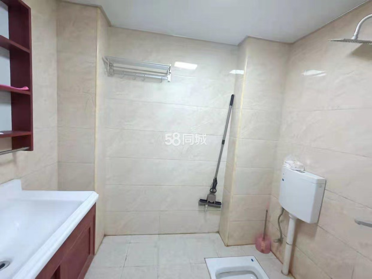 宇元万向城 2室2厅1卫 1400.0元/月 宇元万向城 2室2厅1卫 1400.0元/月室内图