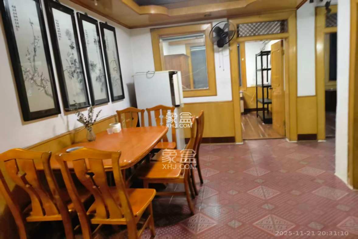 展览馆科协宿舍 3室1厅0卫 2600.0元/月 展览馆科协宿舍 3室1厅0卫 2600.0元/月室内图