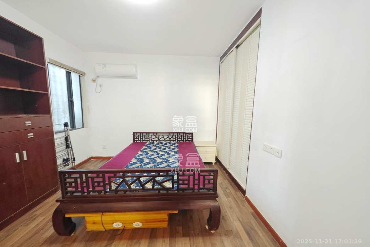 锦绣世纪 3室2厅2卫 129.8万 锦绣世纪 3室2厅2卫 129.8万卧室