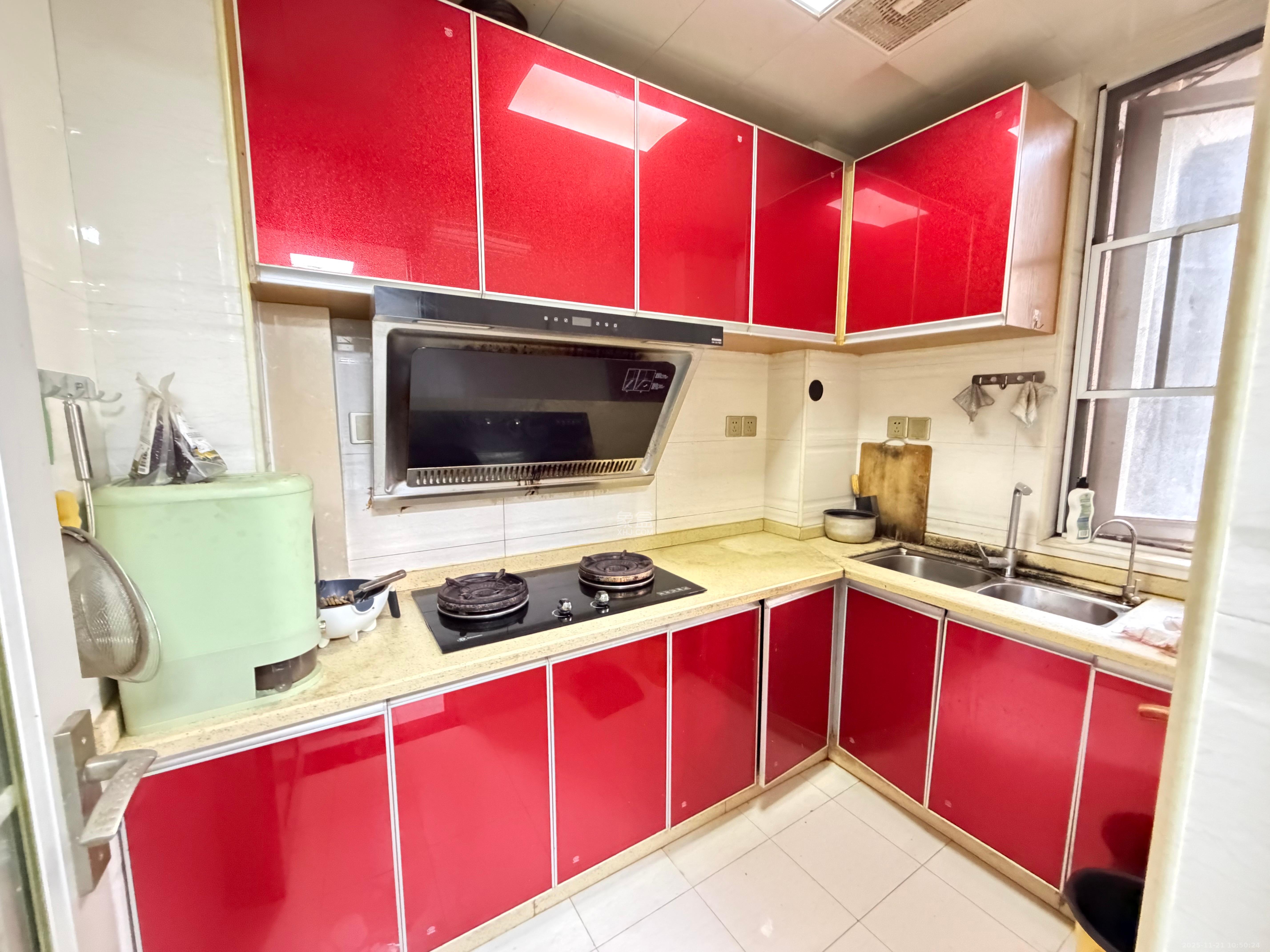 泊林晶城 2室2厅1卫 1600.0元/月 泊林晶城 2室2厅1卫 1600.0元/月室内图