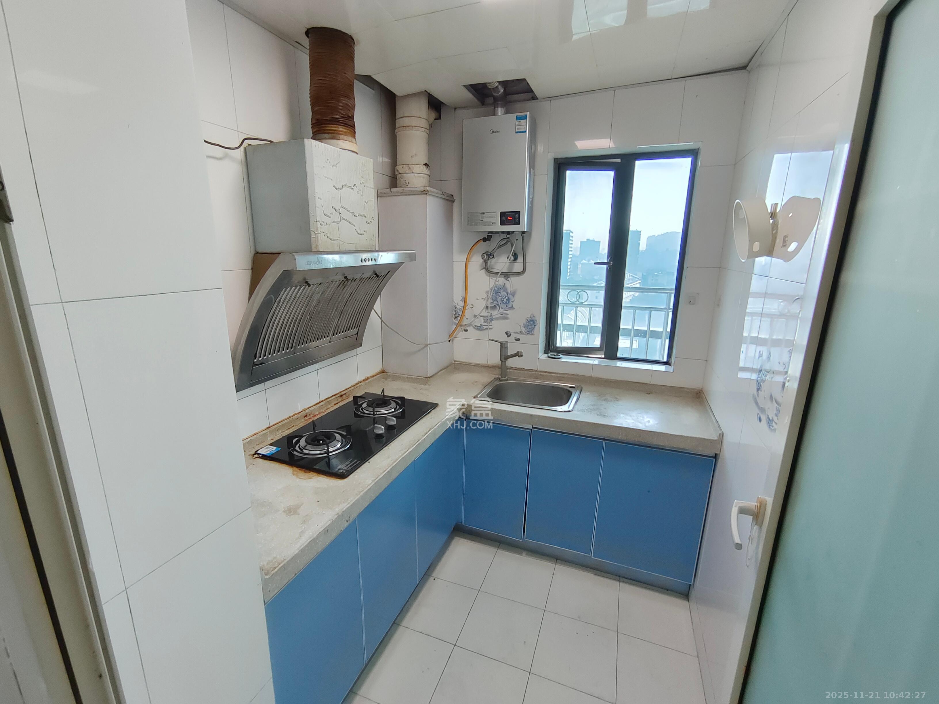 BOBO天下城（CTA财富中心）  1室1厅1卫    1700.0元/月室内图