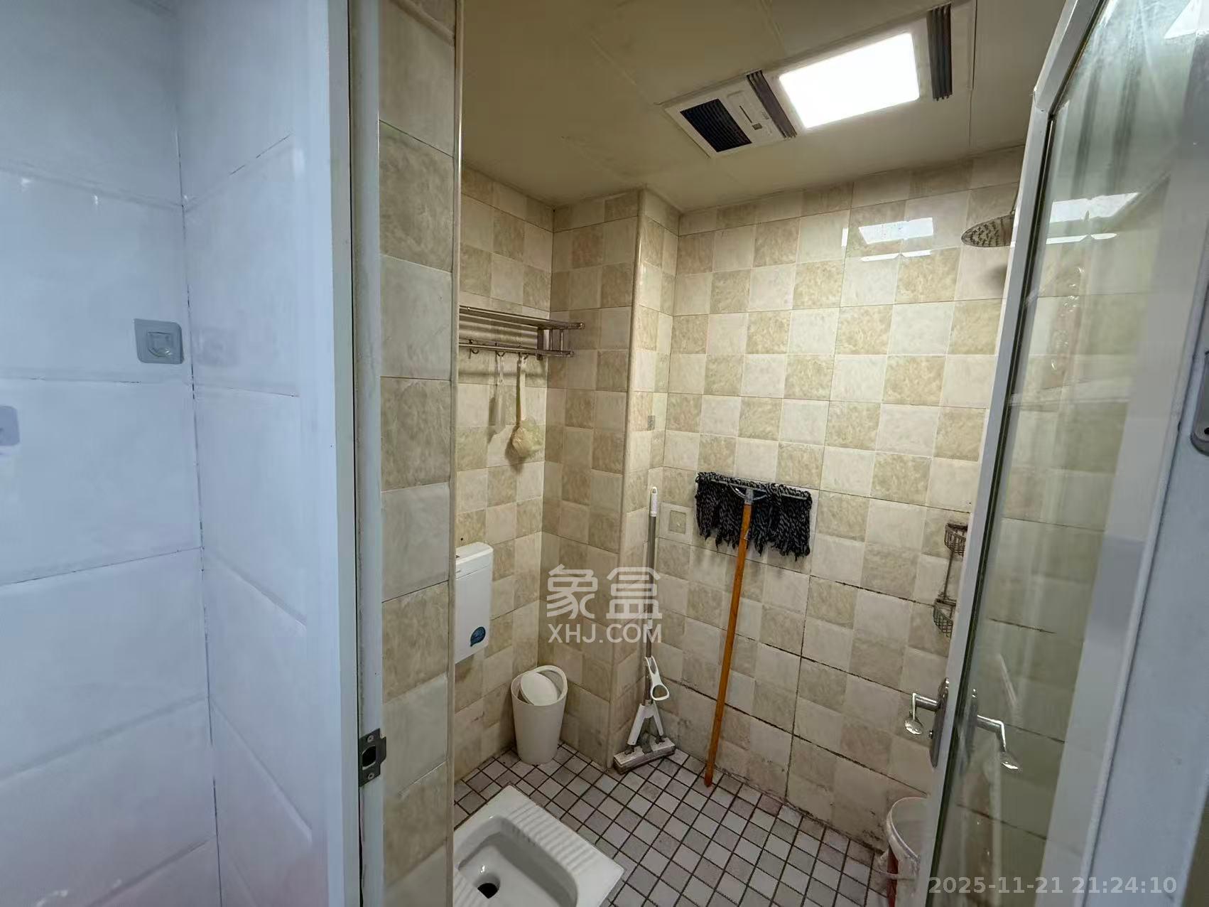 洋湖景园 2室1厅1卫 2100.0元/月 洋湖景园 2室1厅1卫 2100.0元/月室内图