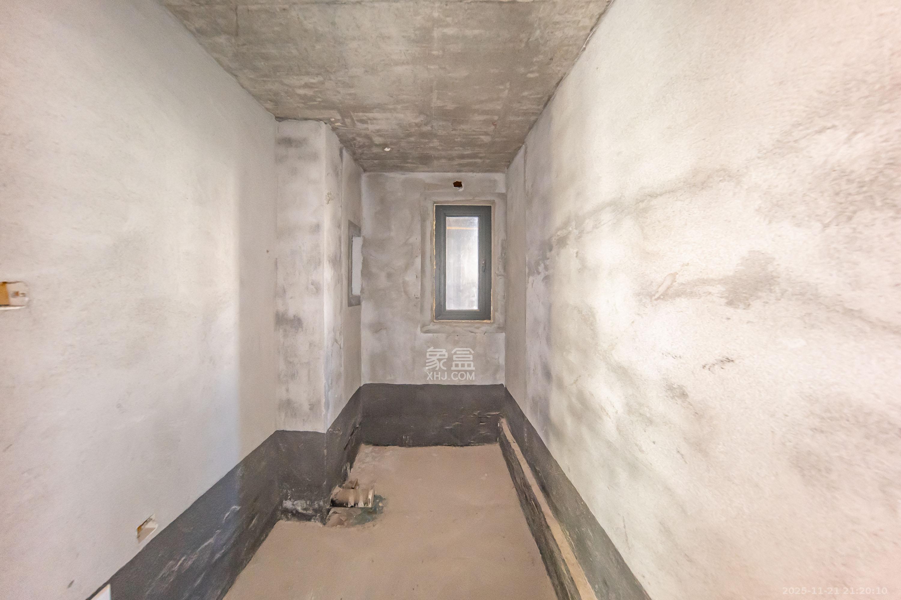 梦想滨江左岸  4室2厅2卫    100.0万卫生间