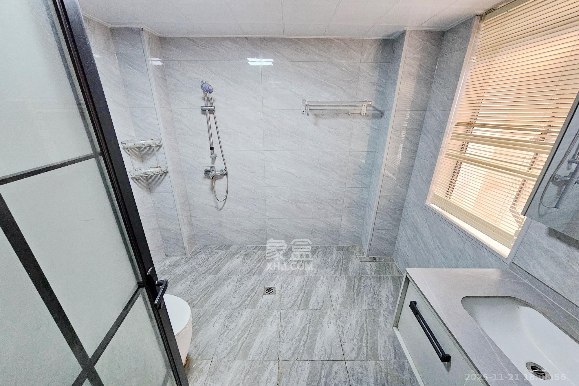 中隆国际御玺  4室2厅3卫    4500.0元/月室内图