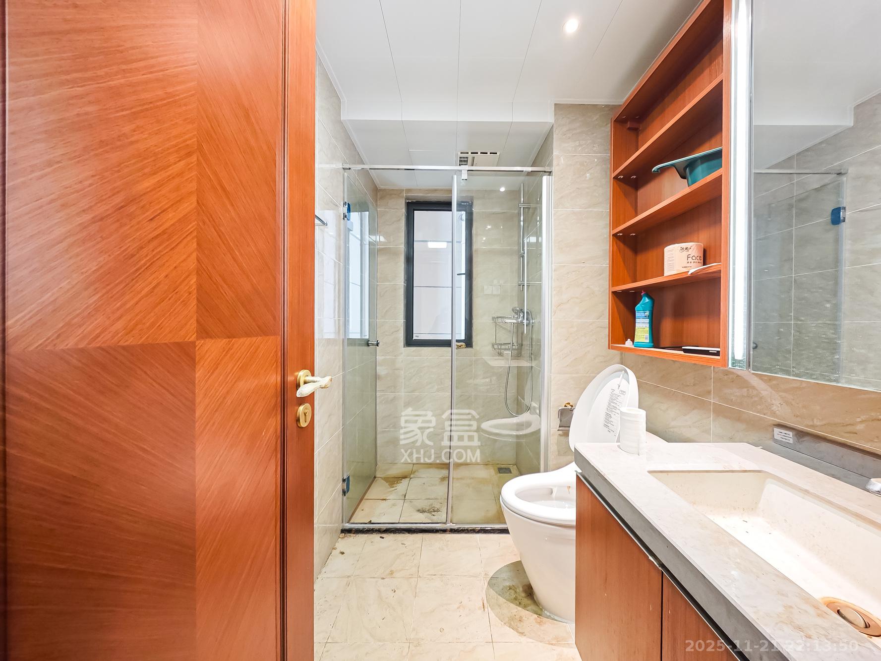 恒大御景天下城二期  3室1厅1卫    70.0万卫生间