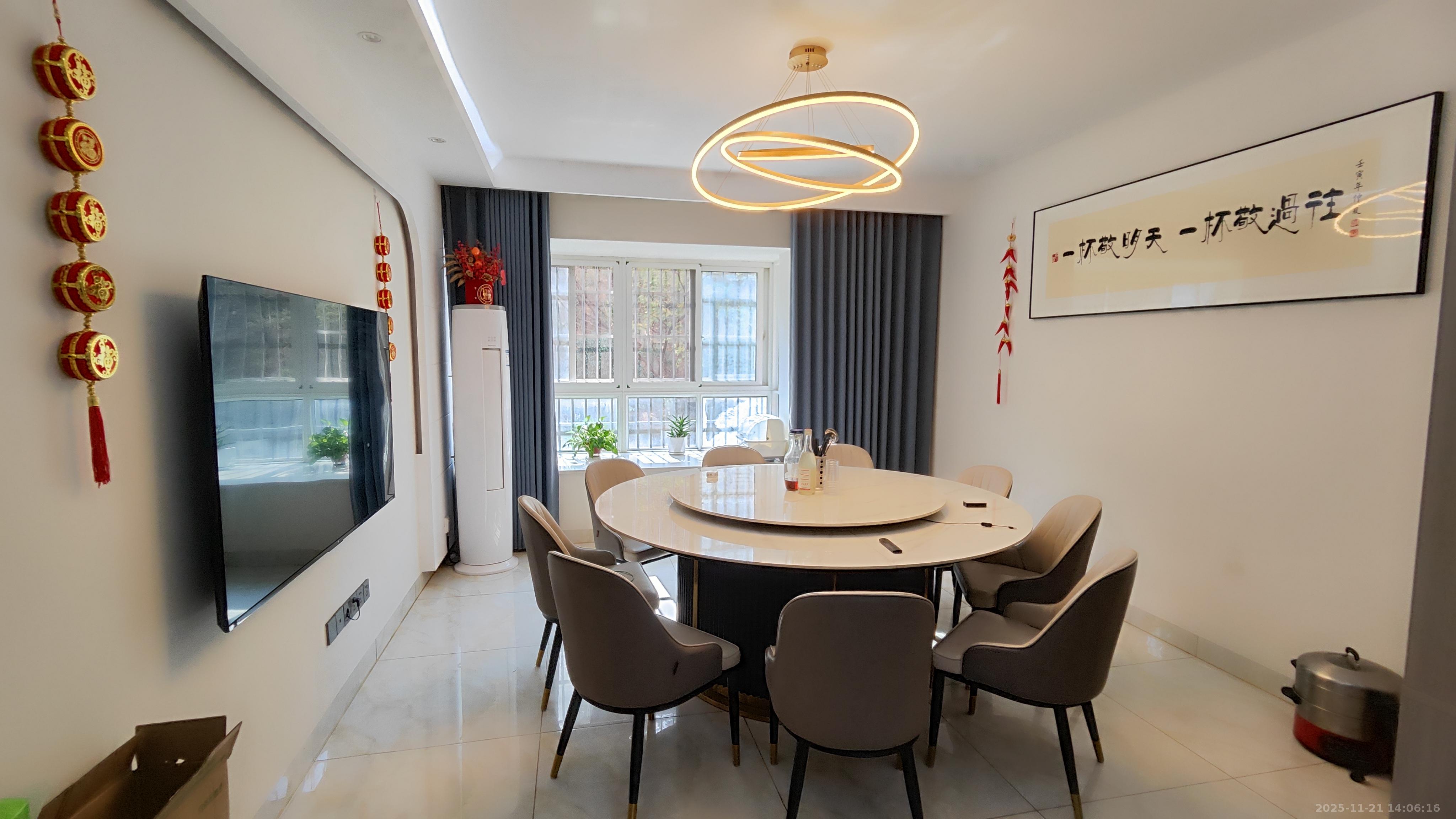 颐景园3期协力小区  3室2厅2卫    3500.0元/月室内图