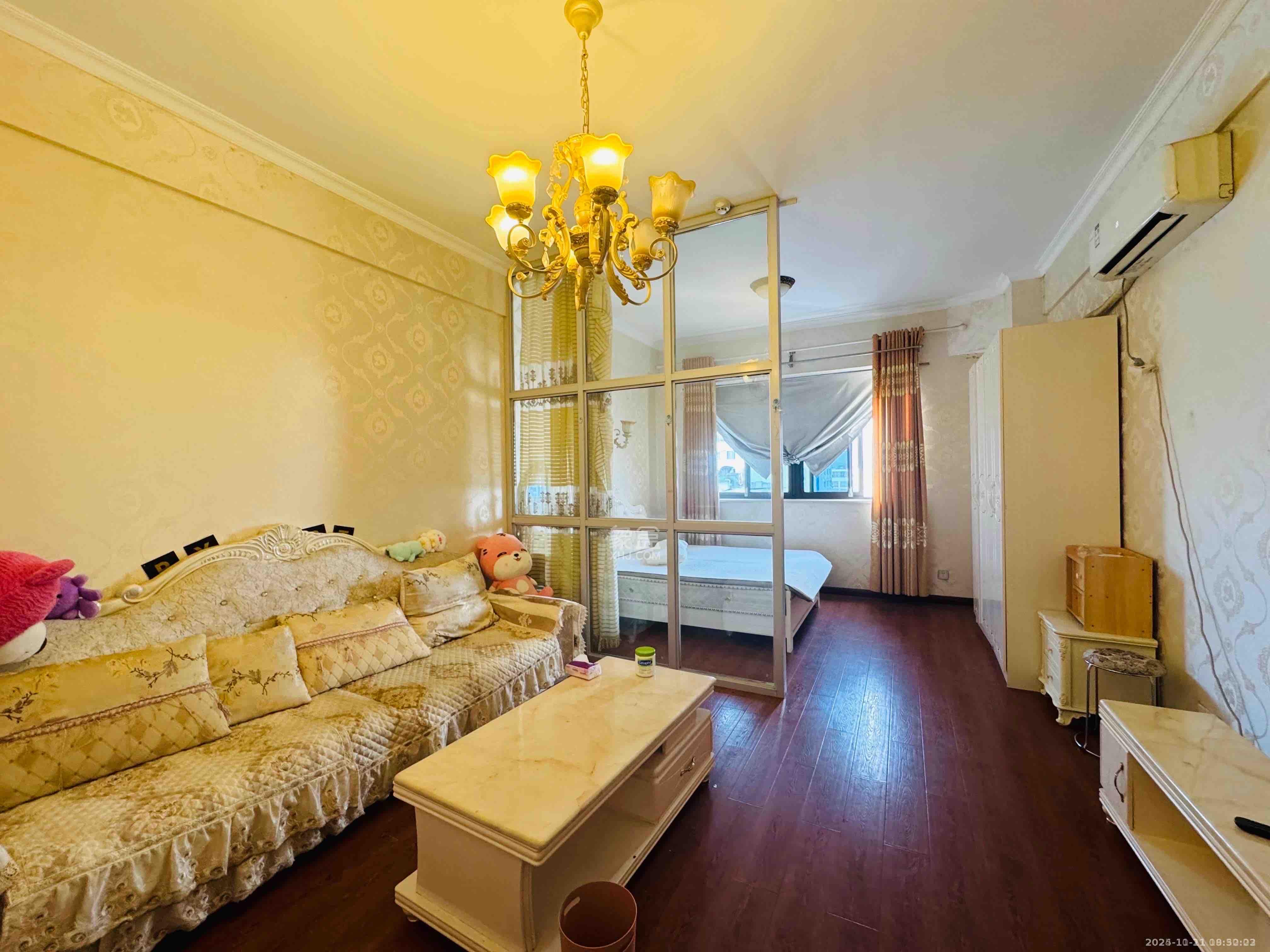 保利大厦  1室1厅1卫    1200.0元/月室内图