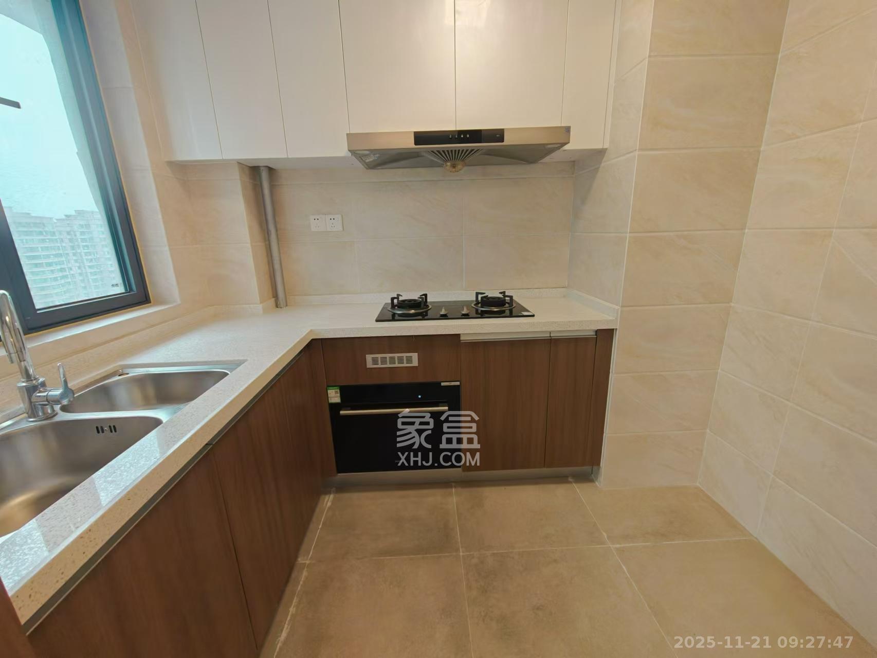 保利中环广场（保利中悦苑）  4室2厅2卫    4000.0元/月室内图