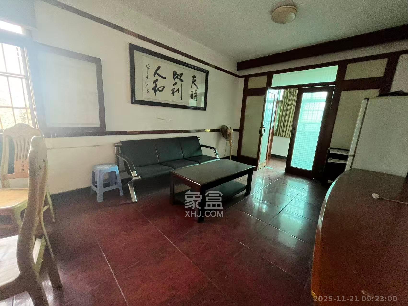 学宫街散盘 2室2厅2卫 1600.0元/月 学宫街散盘 2室2厅2卫 1600.0元/月室内图