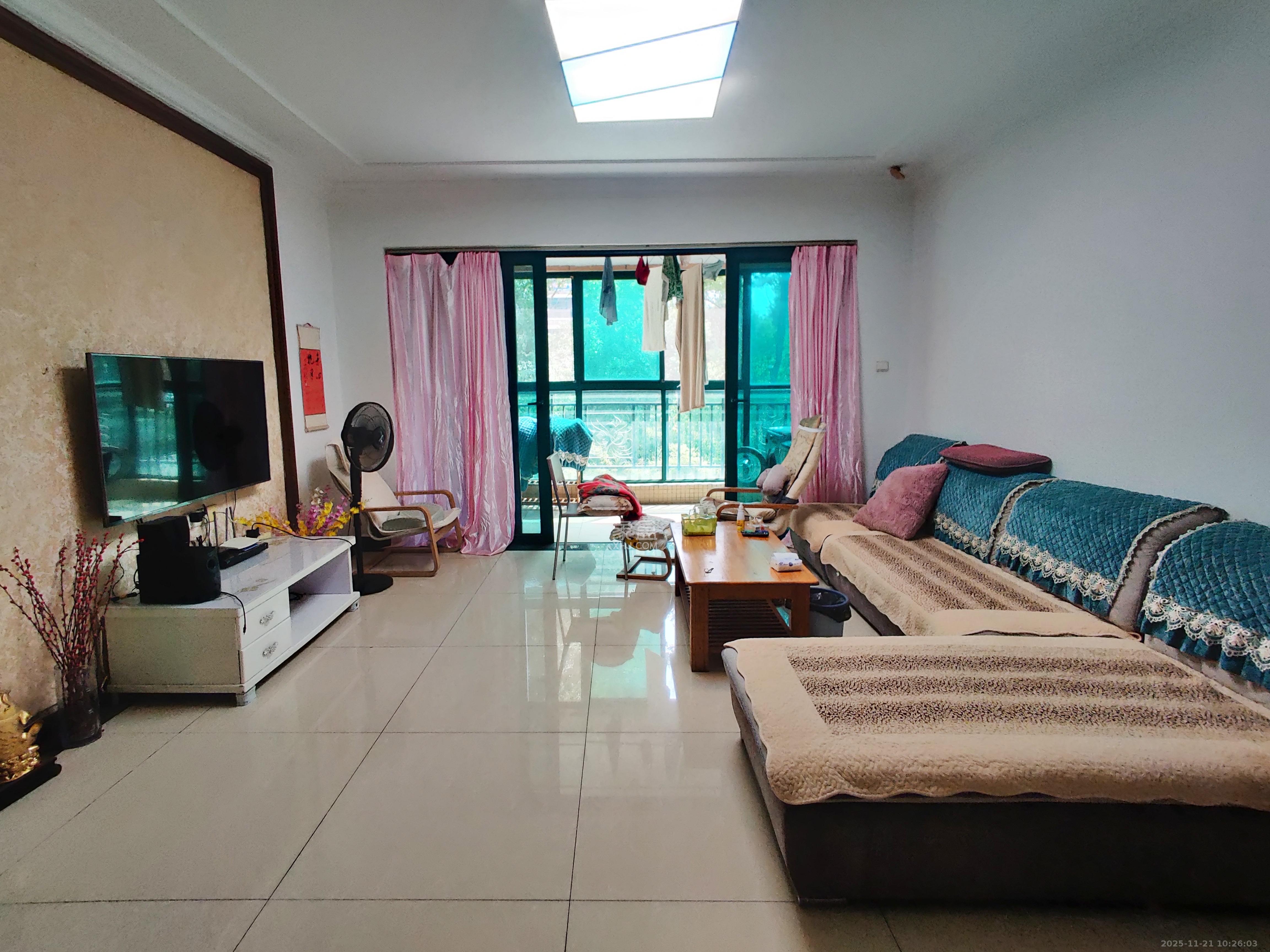 恒大绿洲 3室2厅2卫 2800.0元/月 恒大绿洲 3室2厅2卫 2800.0元/月室内图