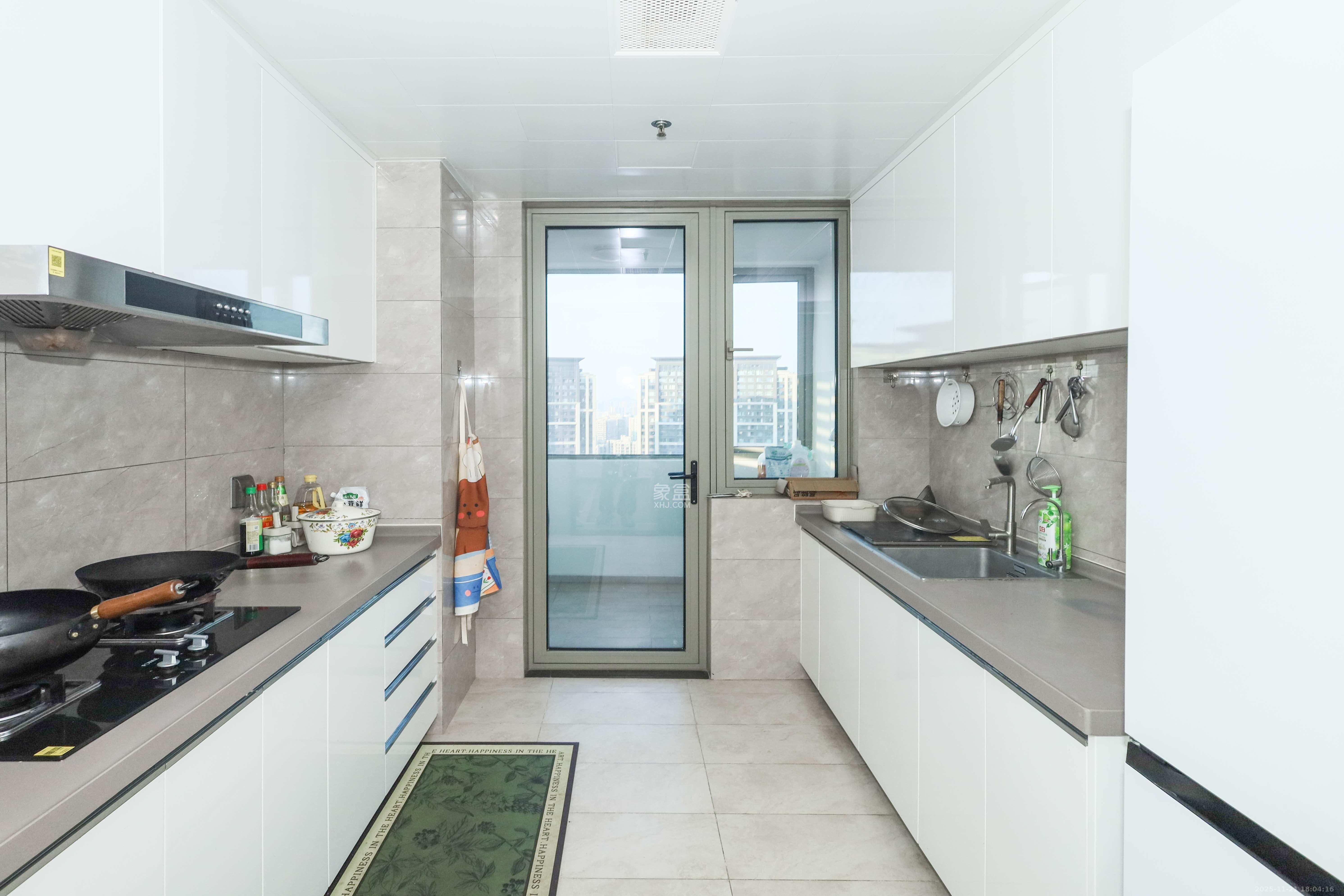 梅溪华府(新城金茂梦想华府) 4室2厅3卫 268.0万 梅溪华府(新城金茂梦想华府) 4室2厅3卫 268.0万厨房