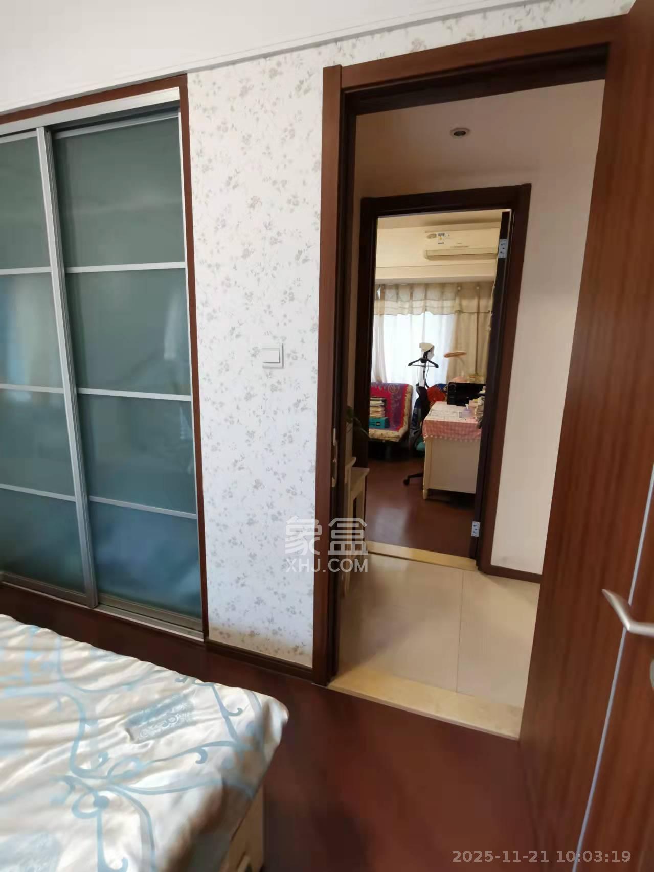 万科金域蓝湾  3室2厅1卫    2600.0元/月室内图