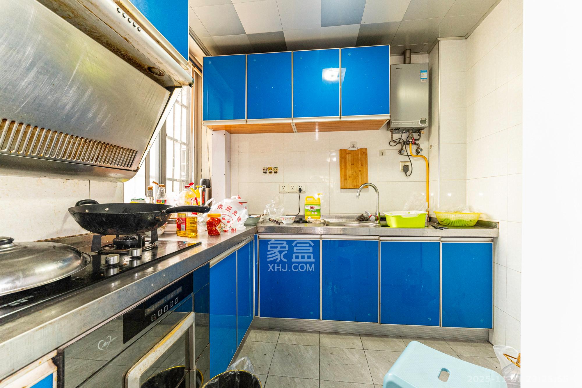 湘楚家园 2室2厅1卫 39.8万 湘楚家园 2室2厅1卫 39.8万厨房