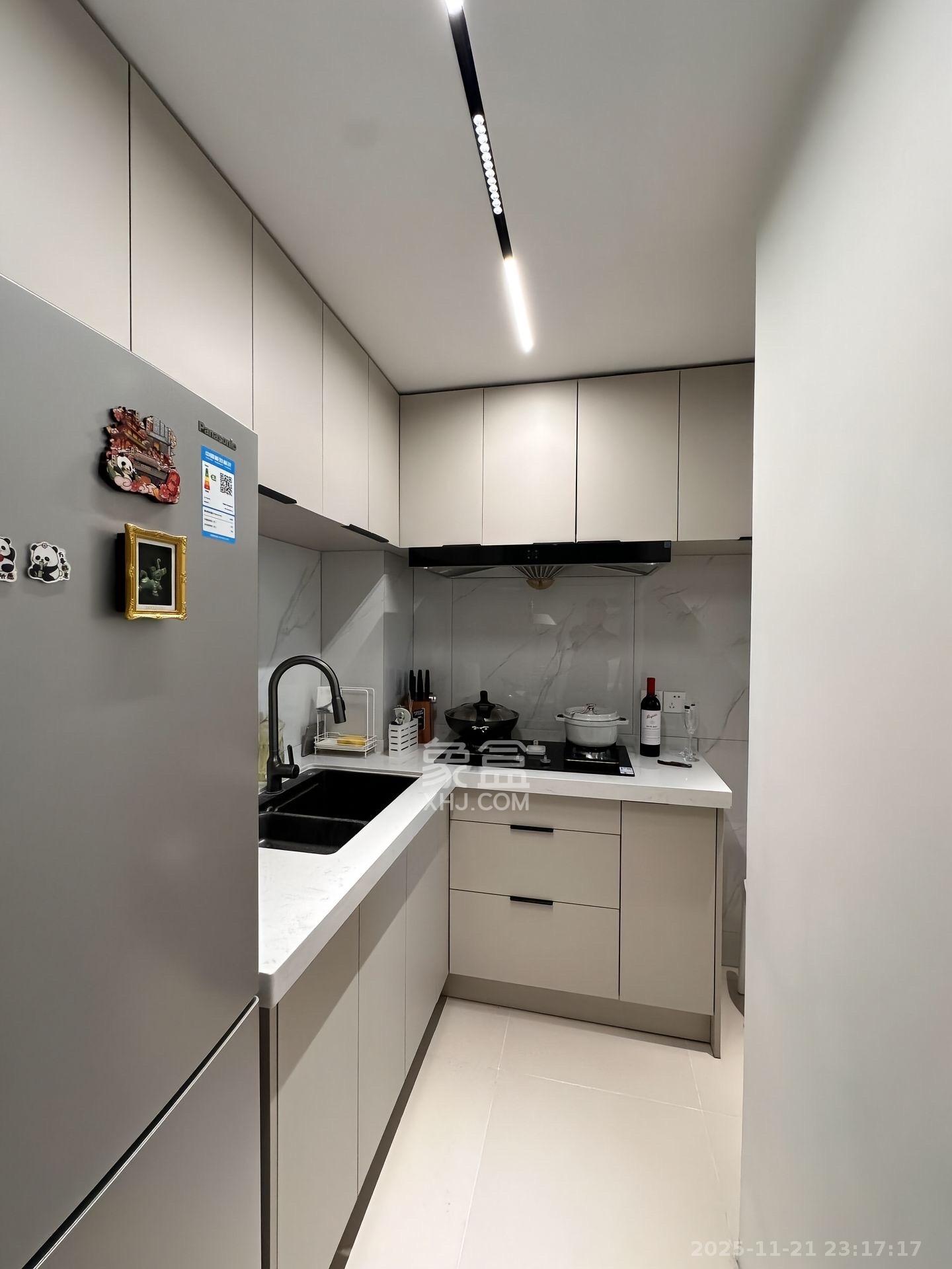 芙蓉同发  1室1厅1卫    2500.0元/月室内图