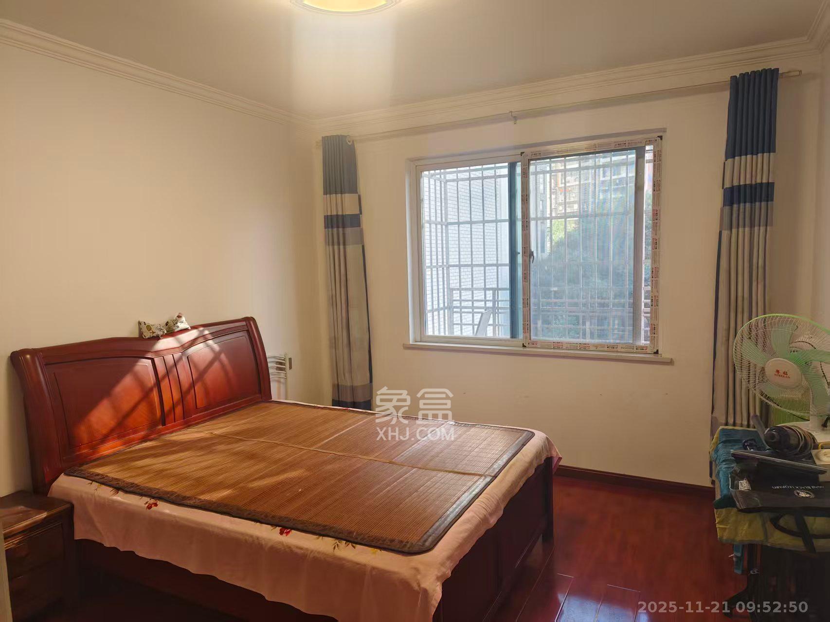 天凯东苑  2室1厅1卫    2000.0元/月室内图