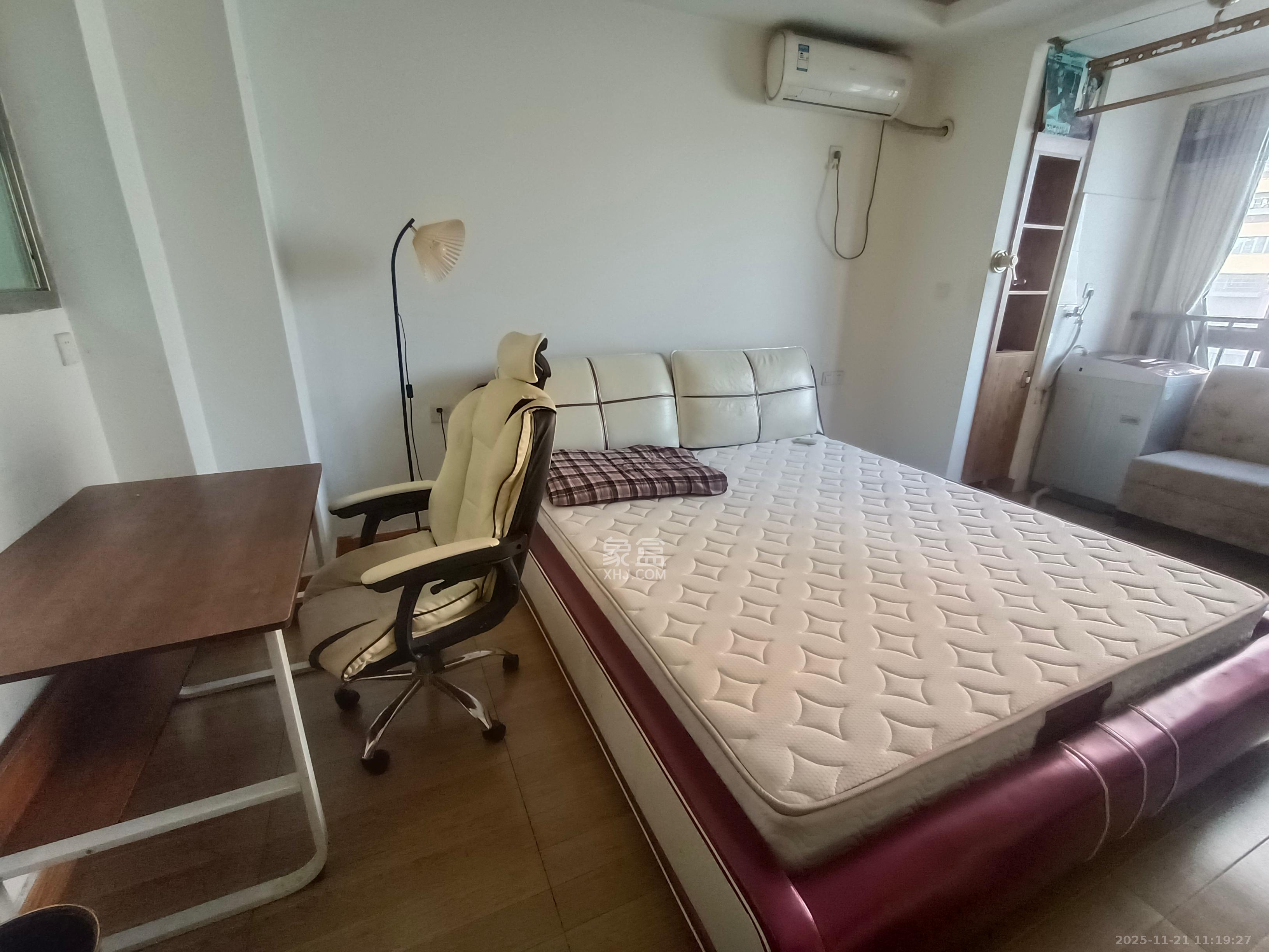 佳兴国际汇  1室1厅1卫    1300.0元/月