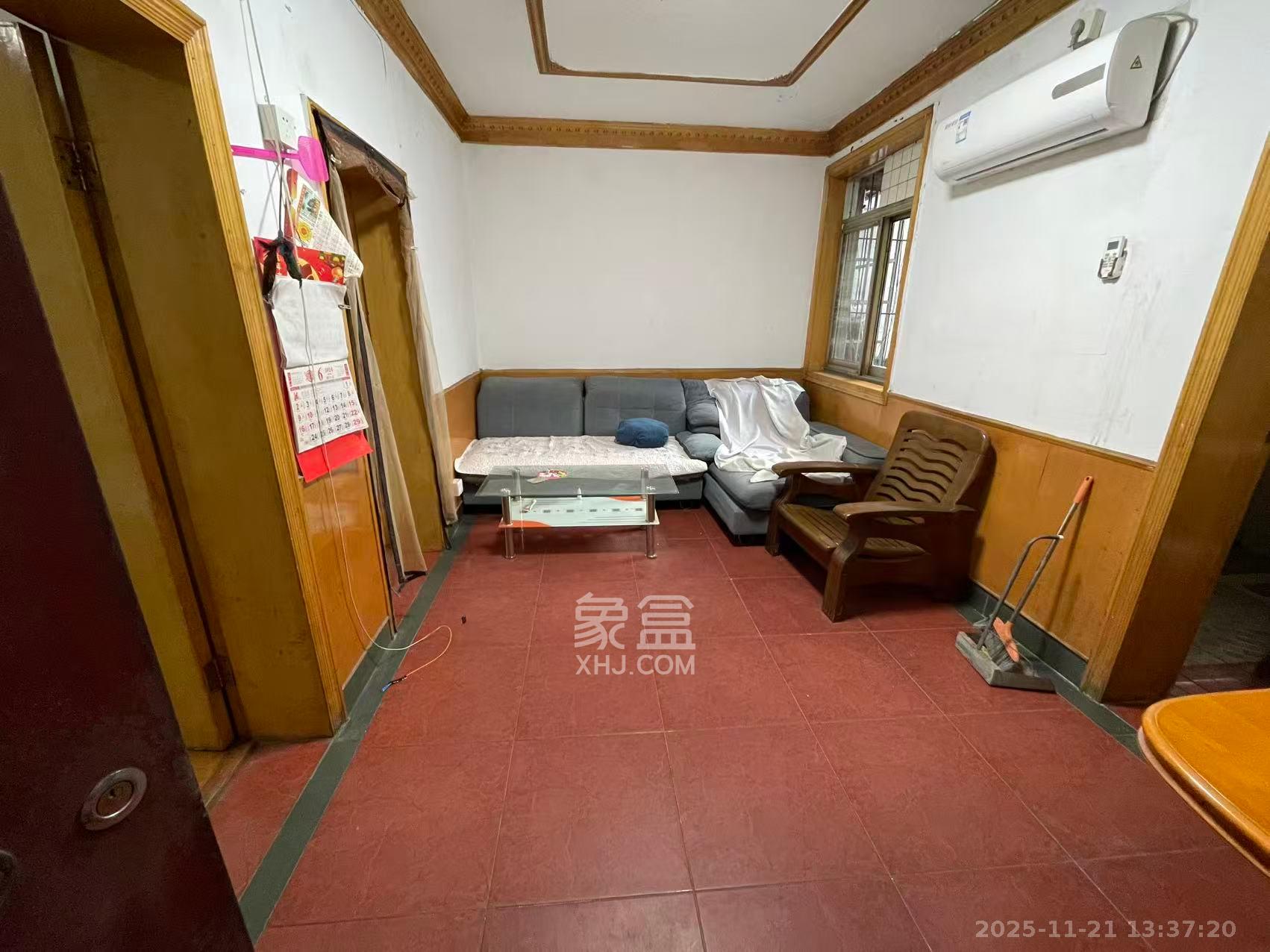 造化塘 2室1厅1卫 1600.0元/月 造化塘 2室1厅1卫 1600.0元/月室内图