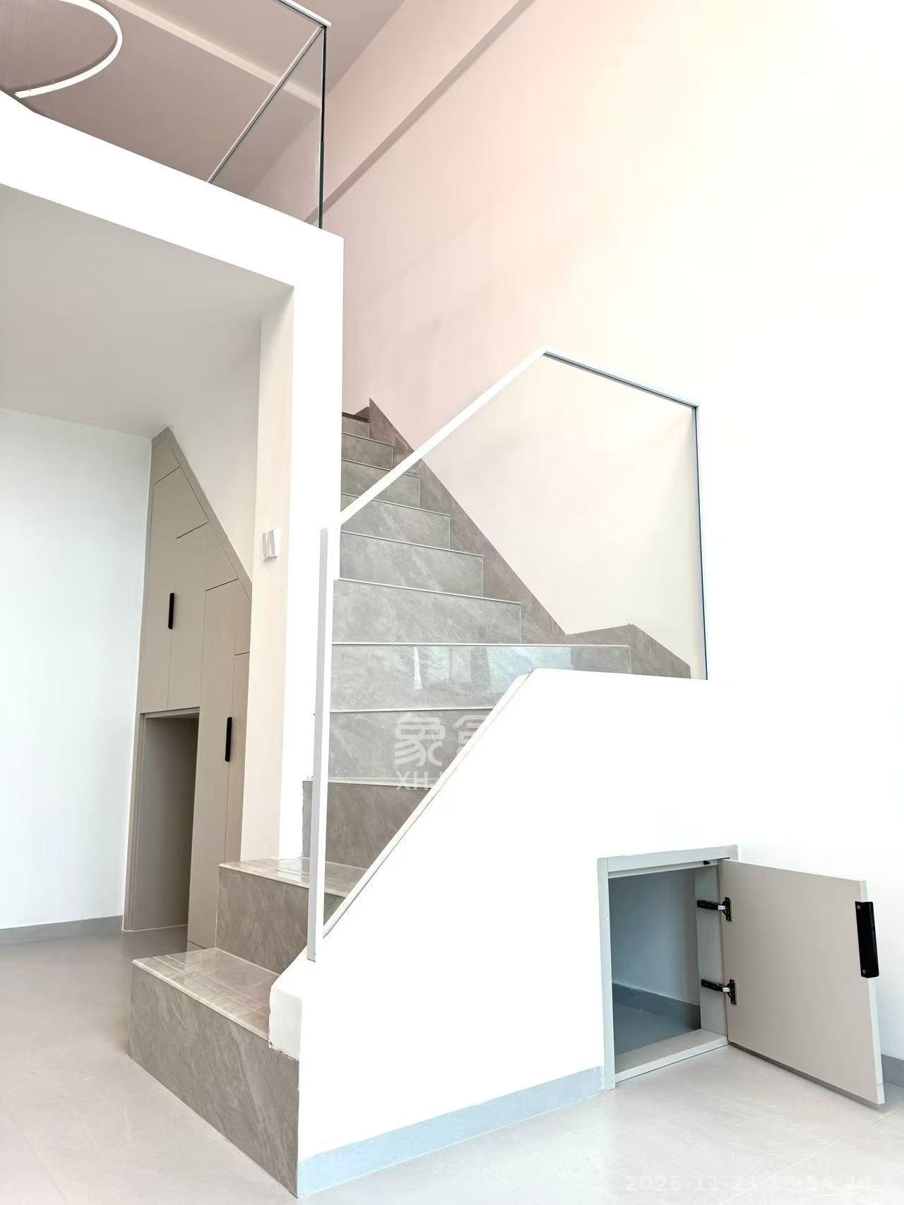 绿地V岛 1室1厅1卫 2600.0元/月 绿地V岛 1室1厅1卫 2600.0元/月室内图