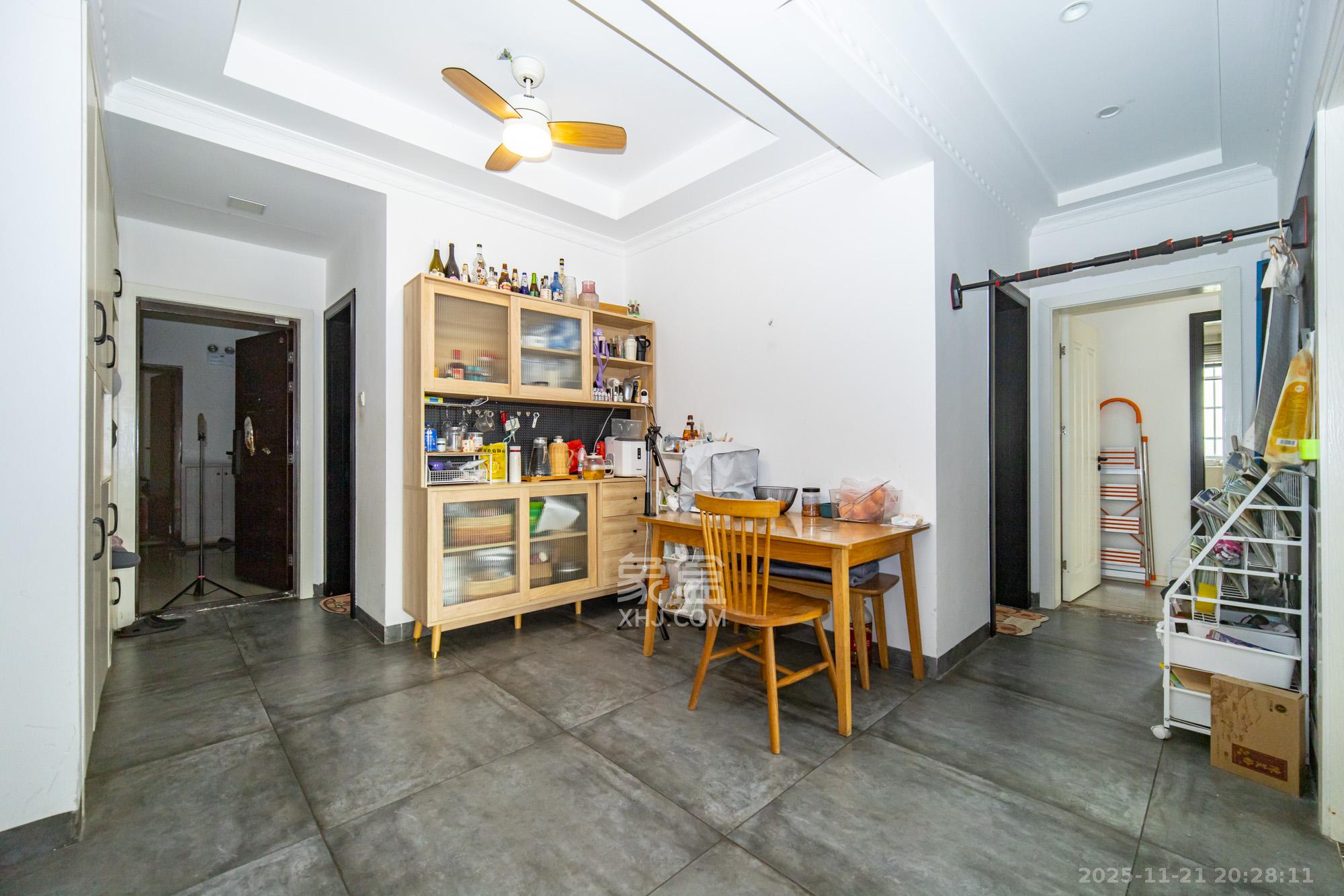 楚天世纪城西苑 3室2厅2卫 62.8万 楚天世纪城西苑 3室2厅2卫 62.8万其他