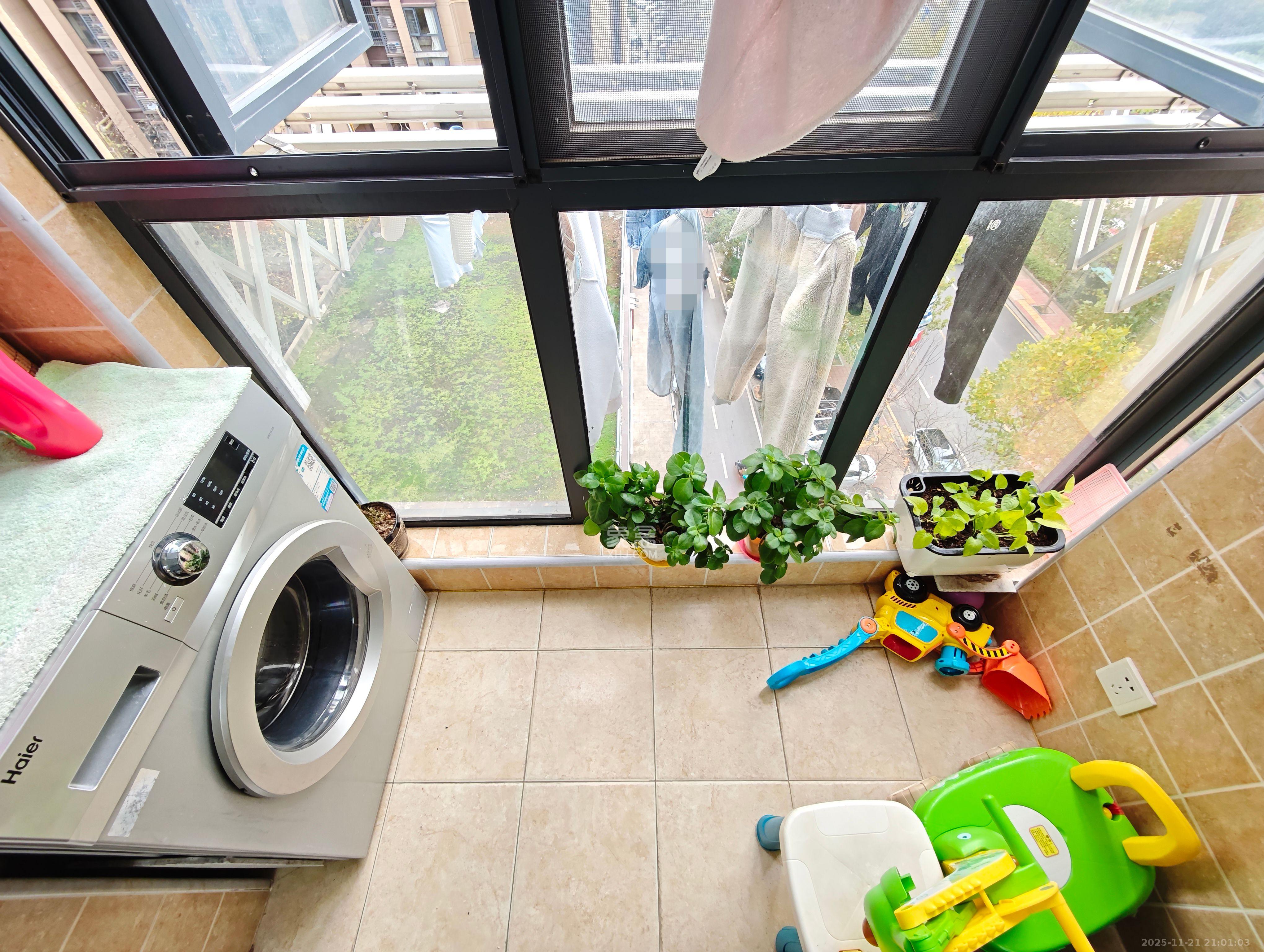 保利城(中航城国际社区、郡原美村) 4室2厅2卫 88.0万 保利城(中航城国际社区、郡原美村) 4室2厅2卫 88.0万其他