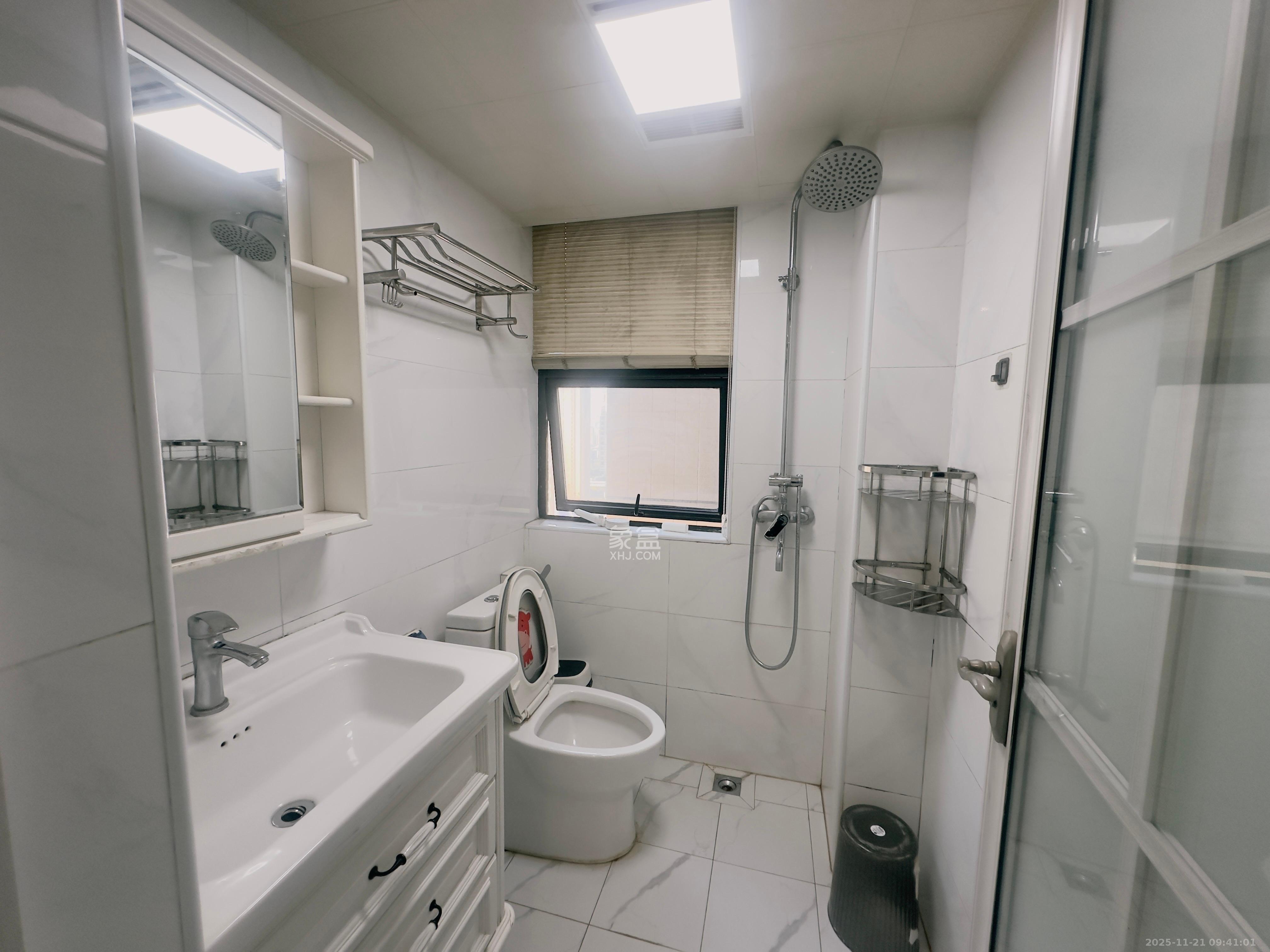 天鸿天府(天鸿中央大院) 2室1厅1卫 2800.0元/月 天鸿天府(天鸿中央大院) 2室1厅1卫 2800.0元/月室内图