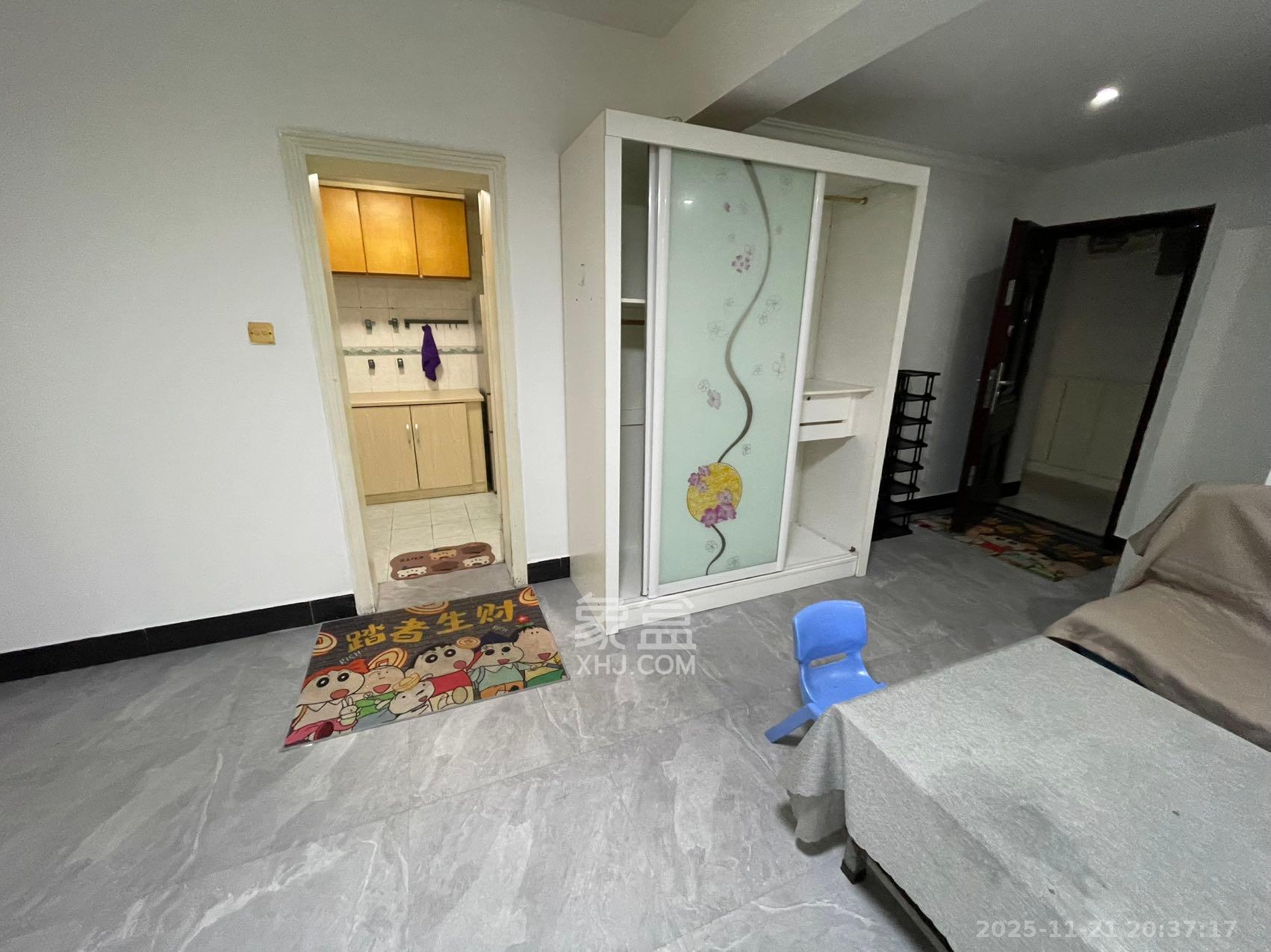 大有商住楼  1室1厅1卫    1200.0元/月室内图