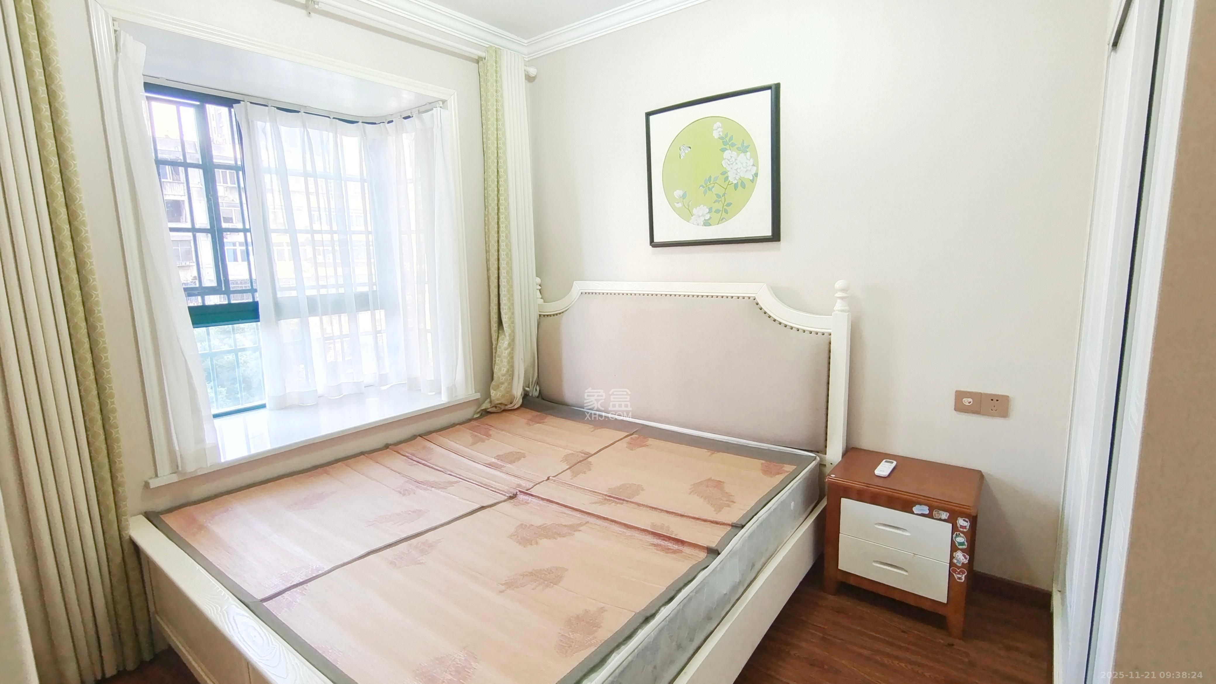 东玺门  3室2厅1卫    2800.0元/月室内图