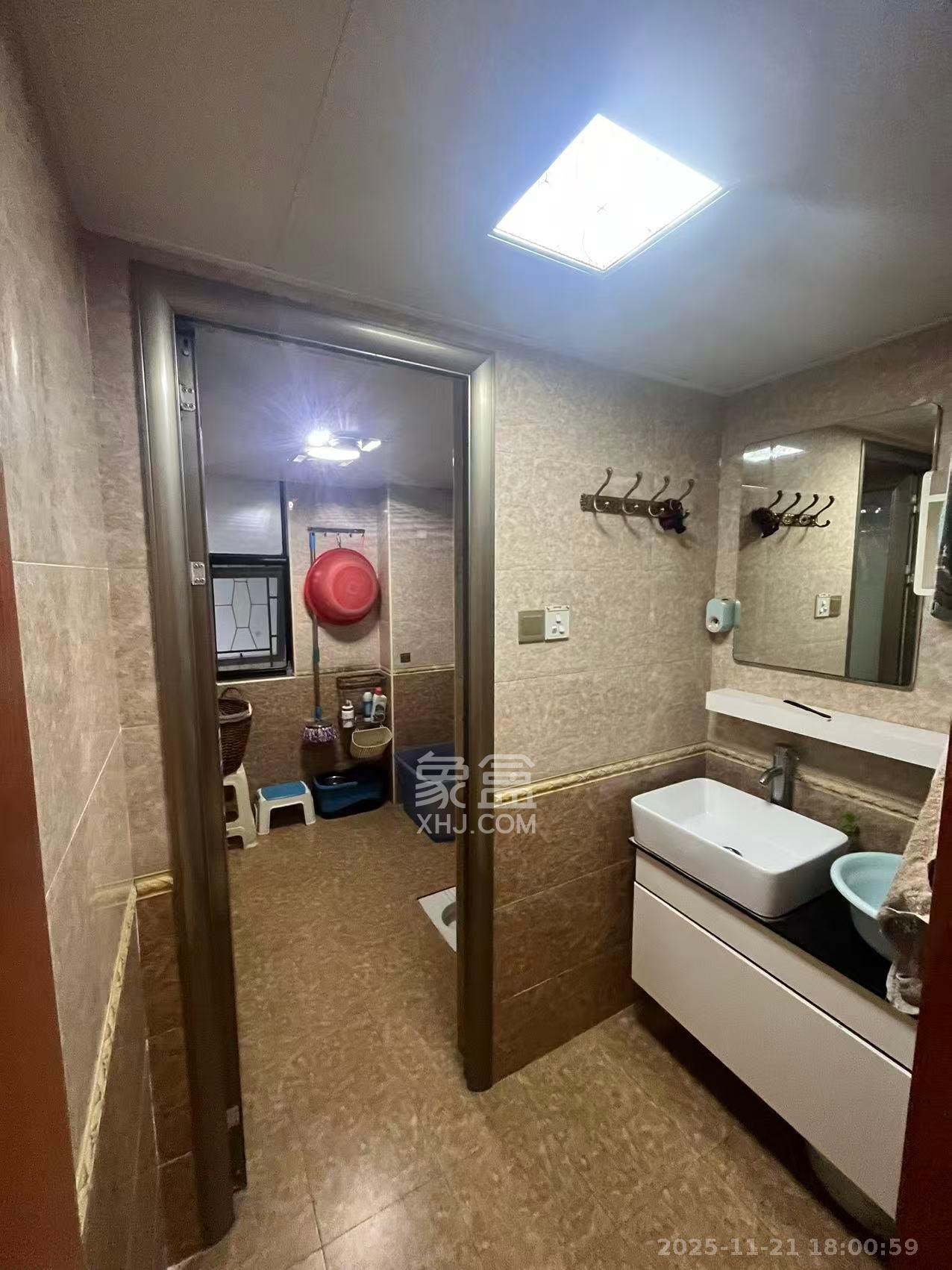 鸿基橄榄君庭  3室1厅1卫    2500.0元/月室内图