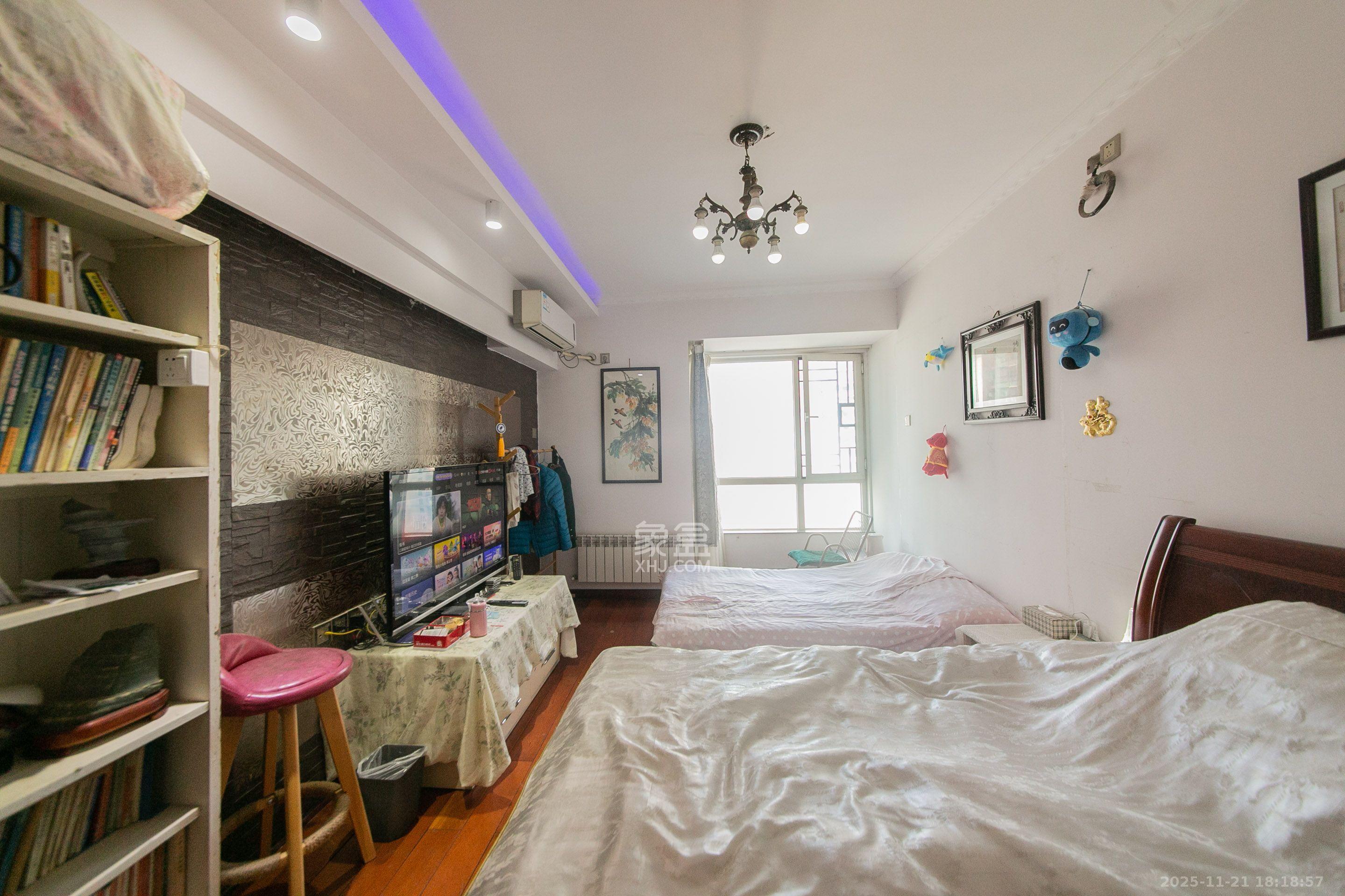 北辰三角洲D3区  4室2厅2卫    4500.0元/月室内图