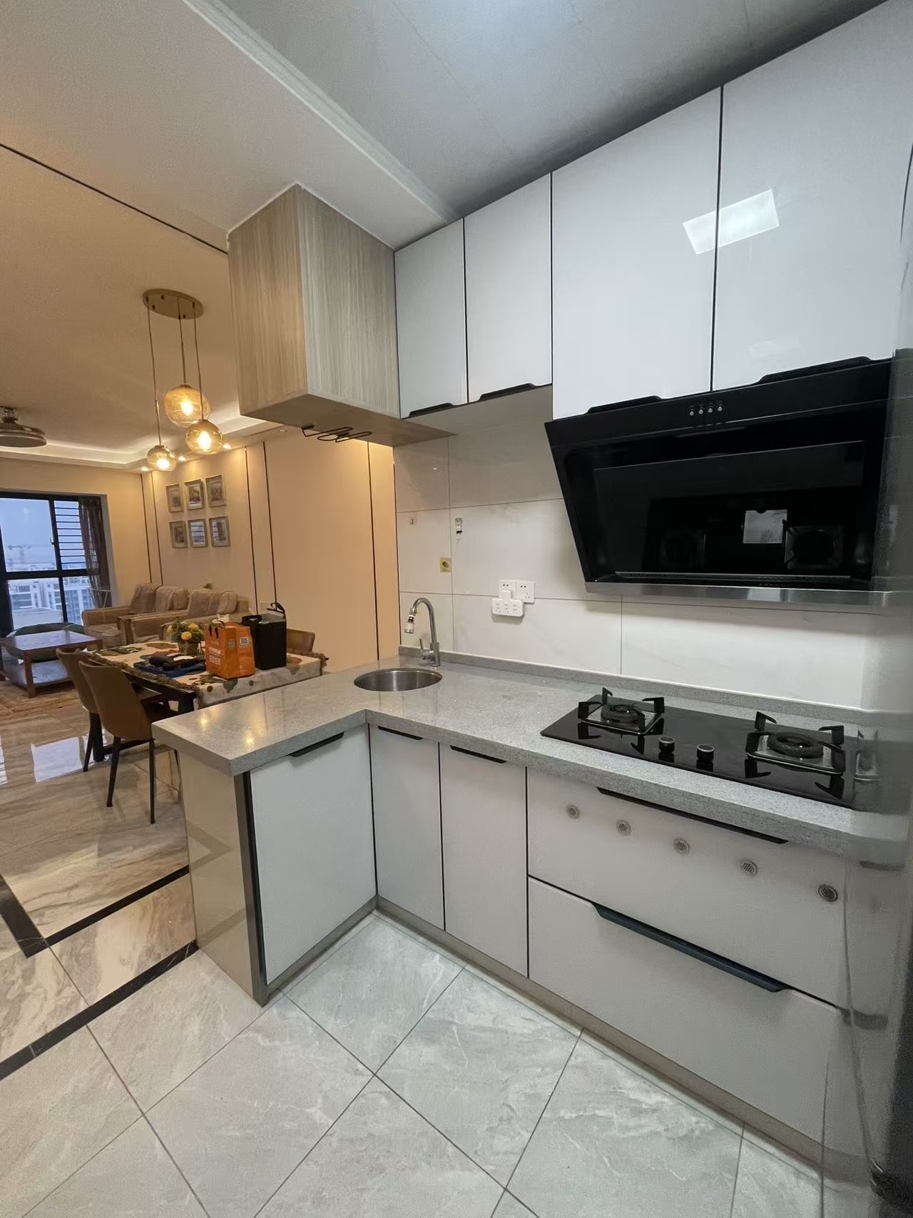 芒果社 2室2厅1卫 2800.0元/月 芒果社 2室2厅1卫 2800.0元/月室内图