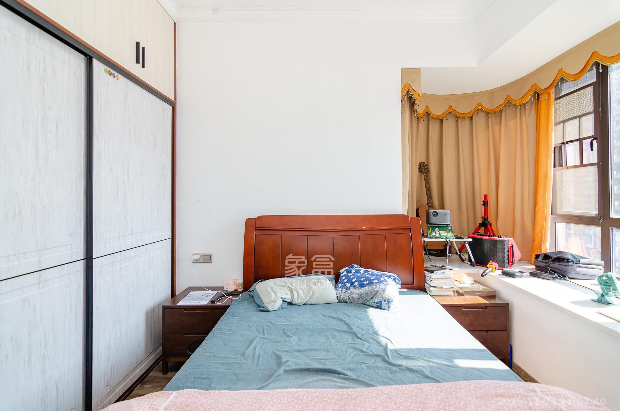 三润城(三润星城) 5室2厅2卫 153.8万 三润城(三润星城) 5室2厅2卫 153.8万卧室