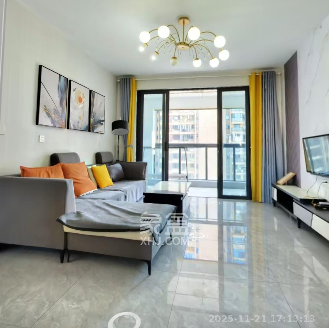 长房东旭国际  3室2厅2卫    3200.0元/月