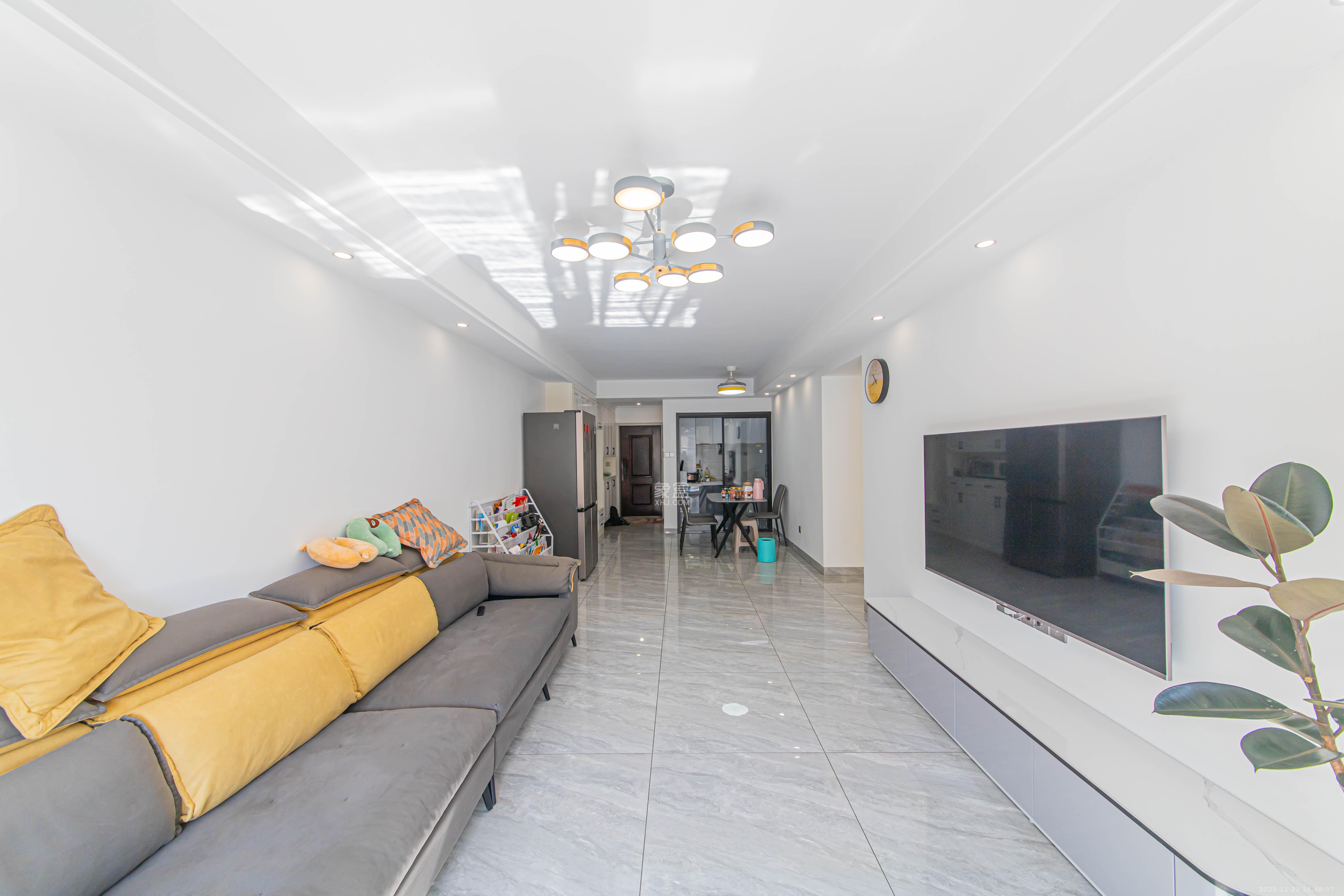 北辰中央公园DF区  3室2厅1卫    98.0万