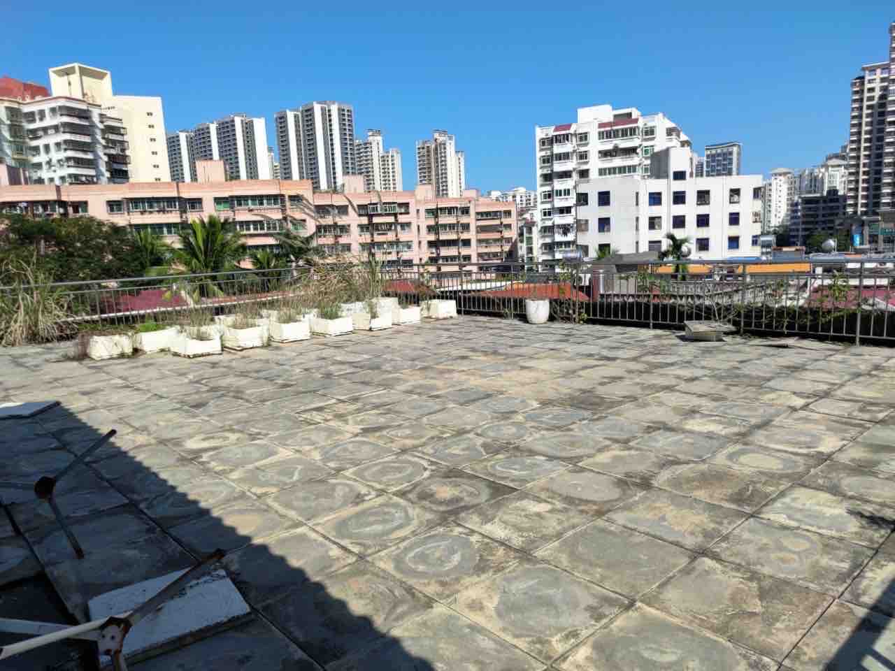 泉水山庄(别墅公寓区) 10室3厅7卫 30000.0元/月 泉水山庄(别墅公寓区) 10室3厅7卫 30000.0元/月室内图