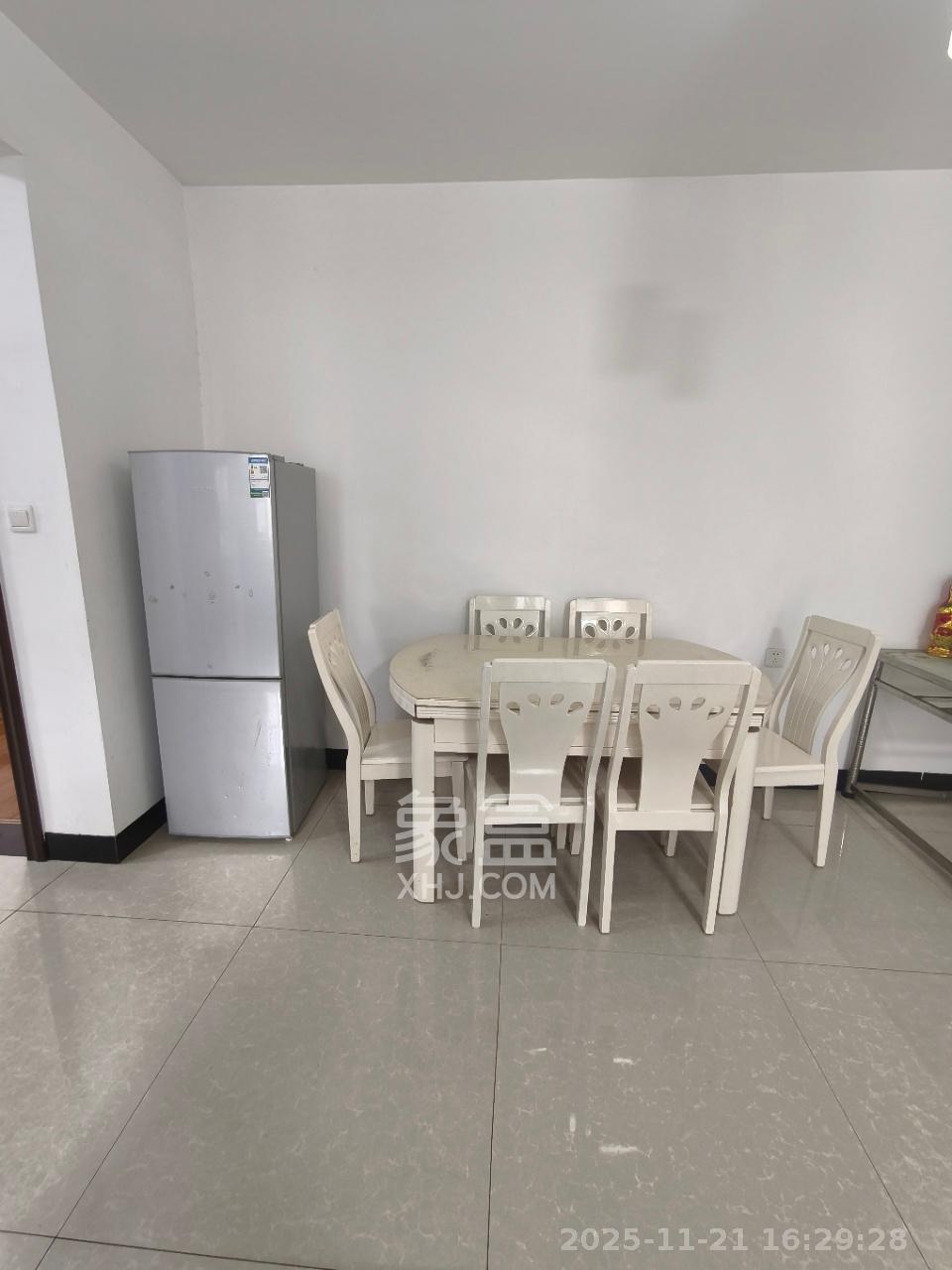 丽发新城  1室1厅1卫    1900.0元/月室内图