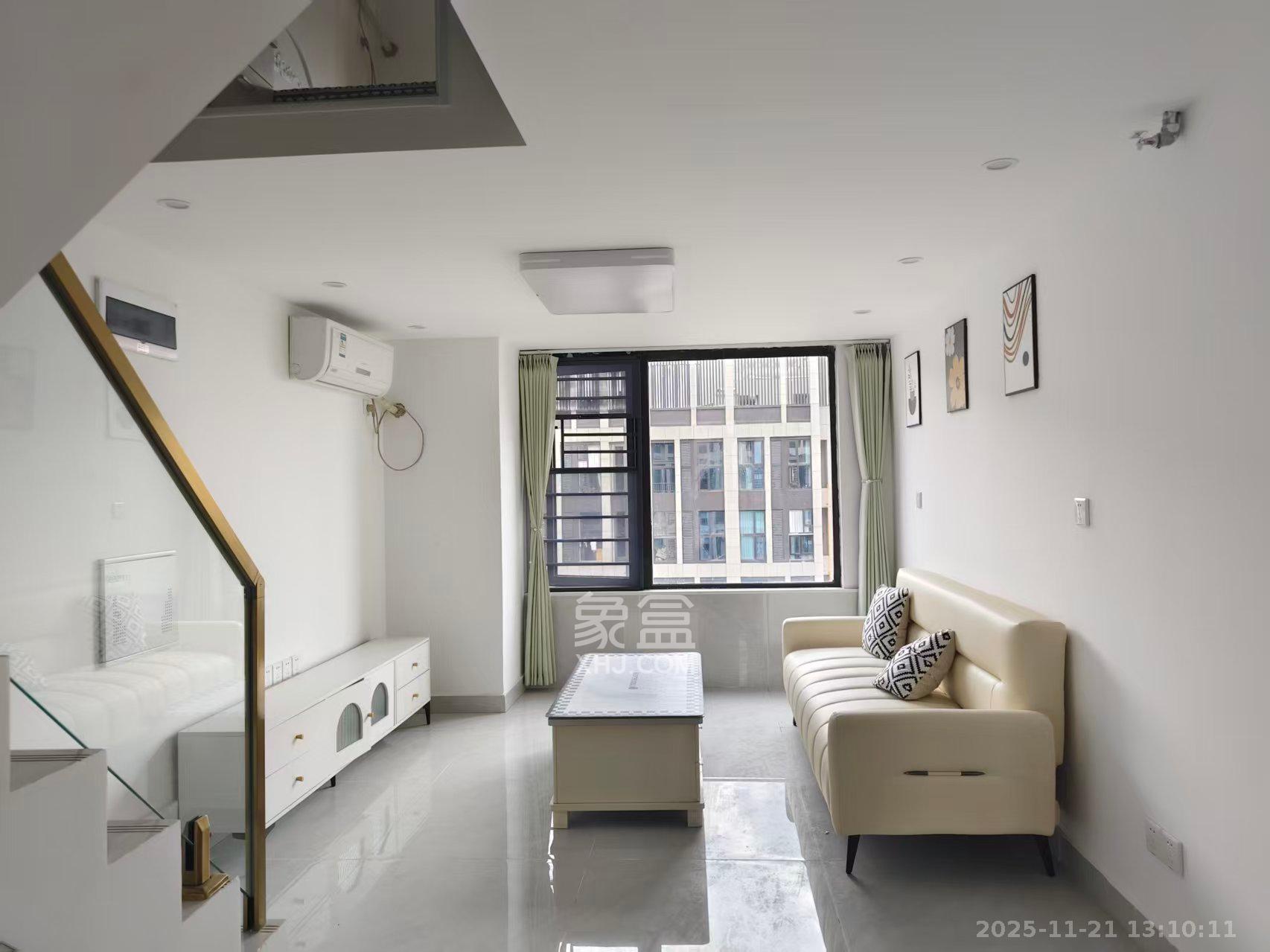 新城悦隽公园  1室1厅1卫    1500.0元/月