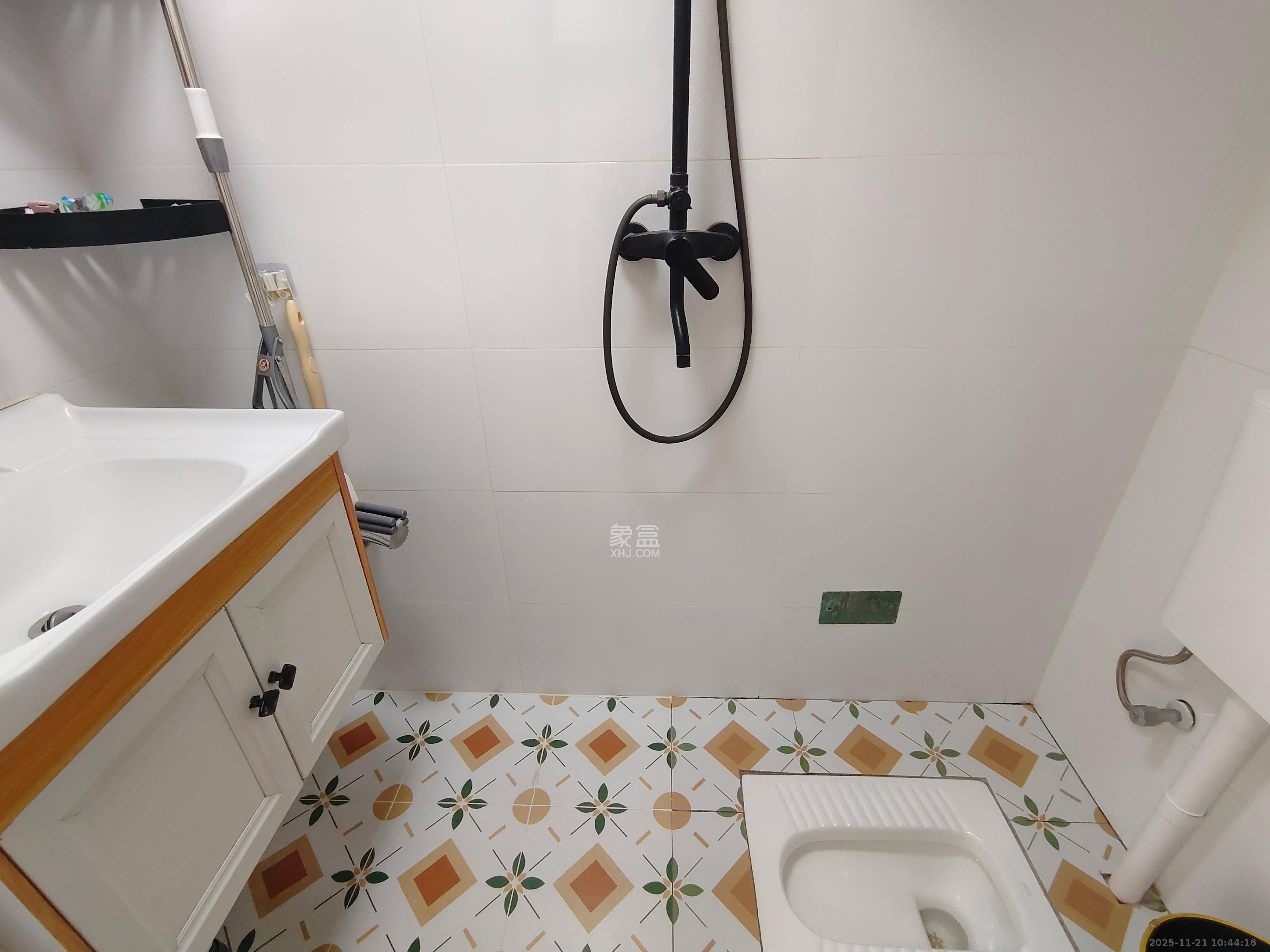 保利海德公园  1室1厅1卫    1700.0元/月室内图