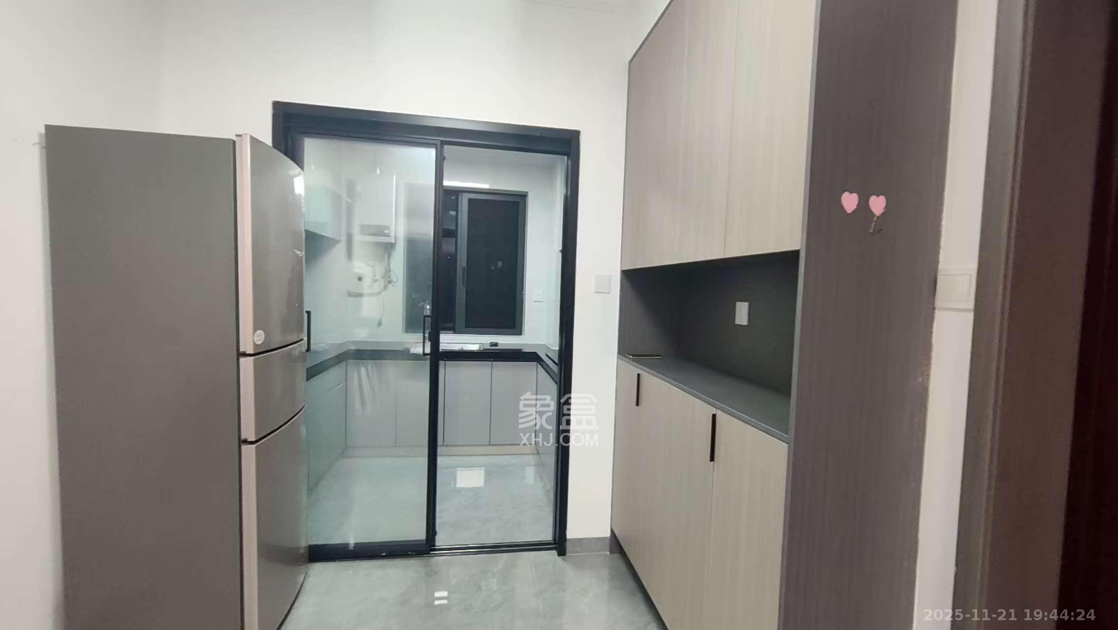 湘荷美苑  2室2厅1卫    1800.0元/月室内图