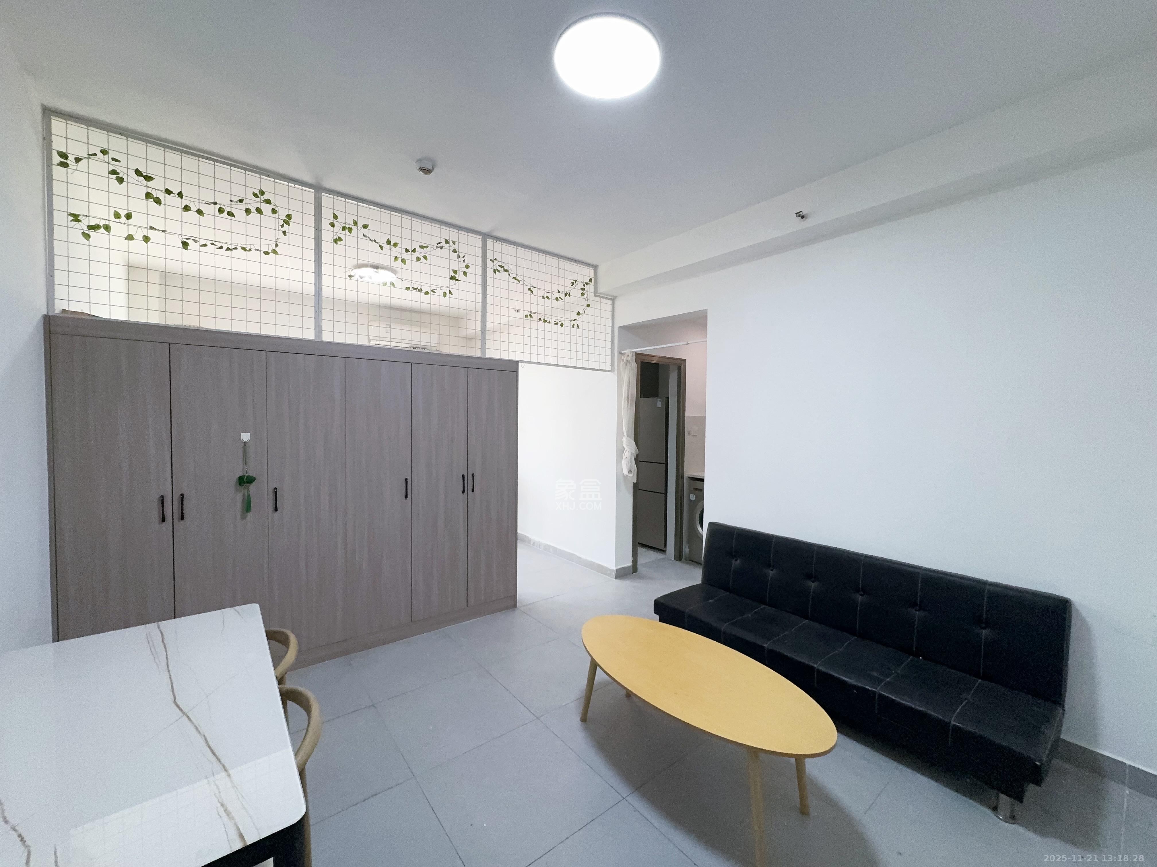 博林云栖  1室1厅1卫    1600.0元/月