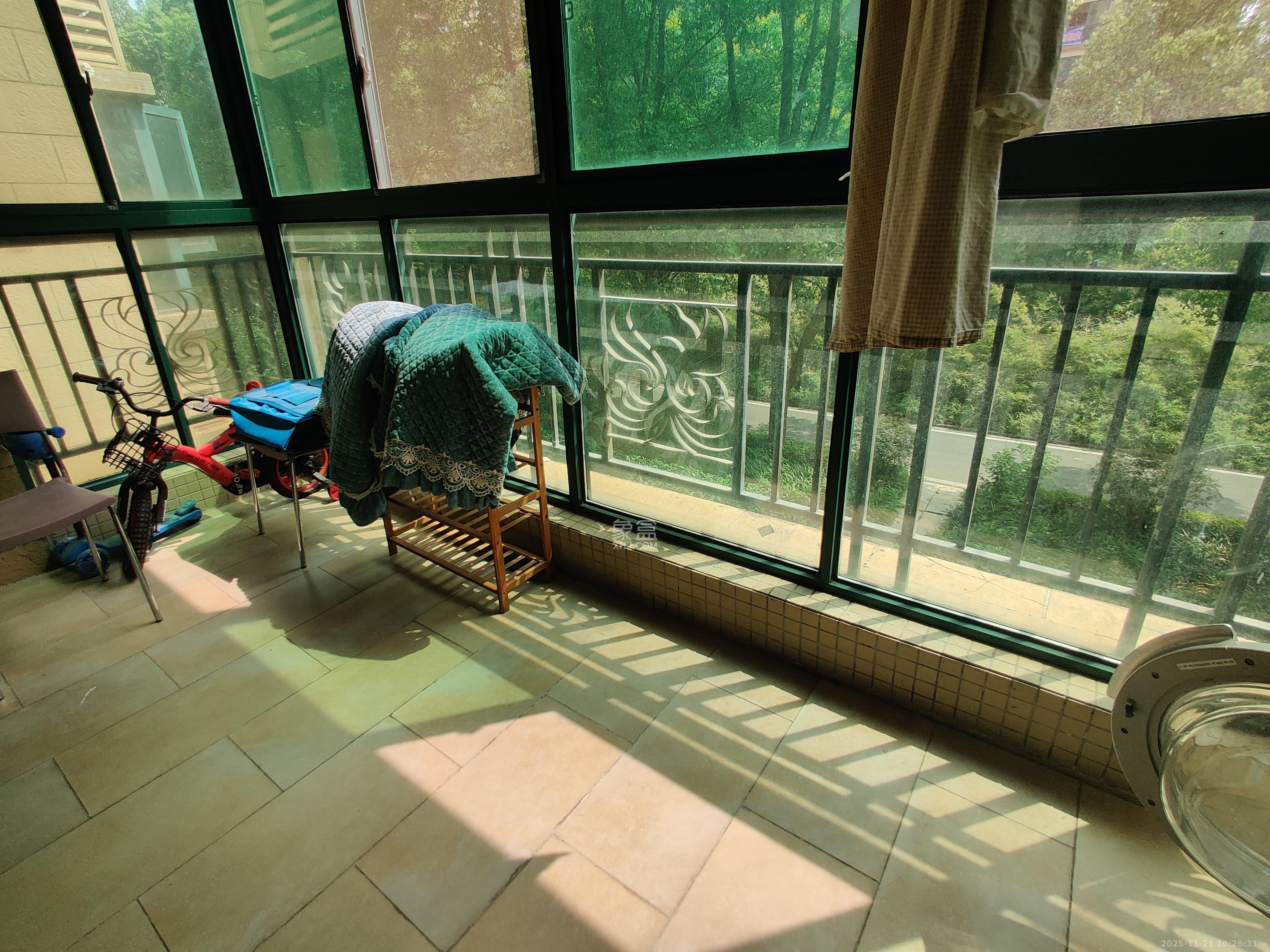 恒大绿洲 3室2厅2卫 2800.0元/月 恒大绿洲 3室2厅2卫 2800.0元/月室内图