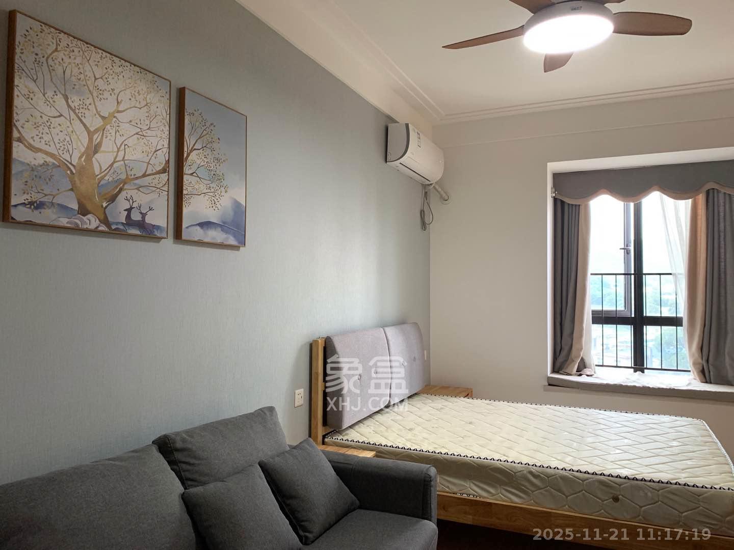 中海国际二期  1室1厅1卫    1200.0元/月