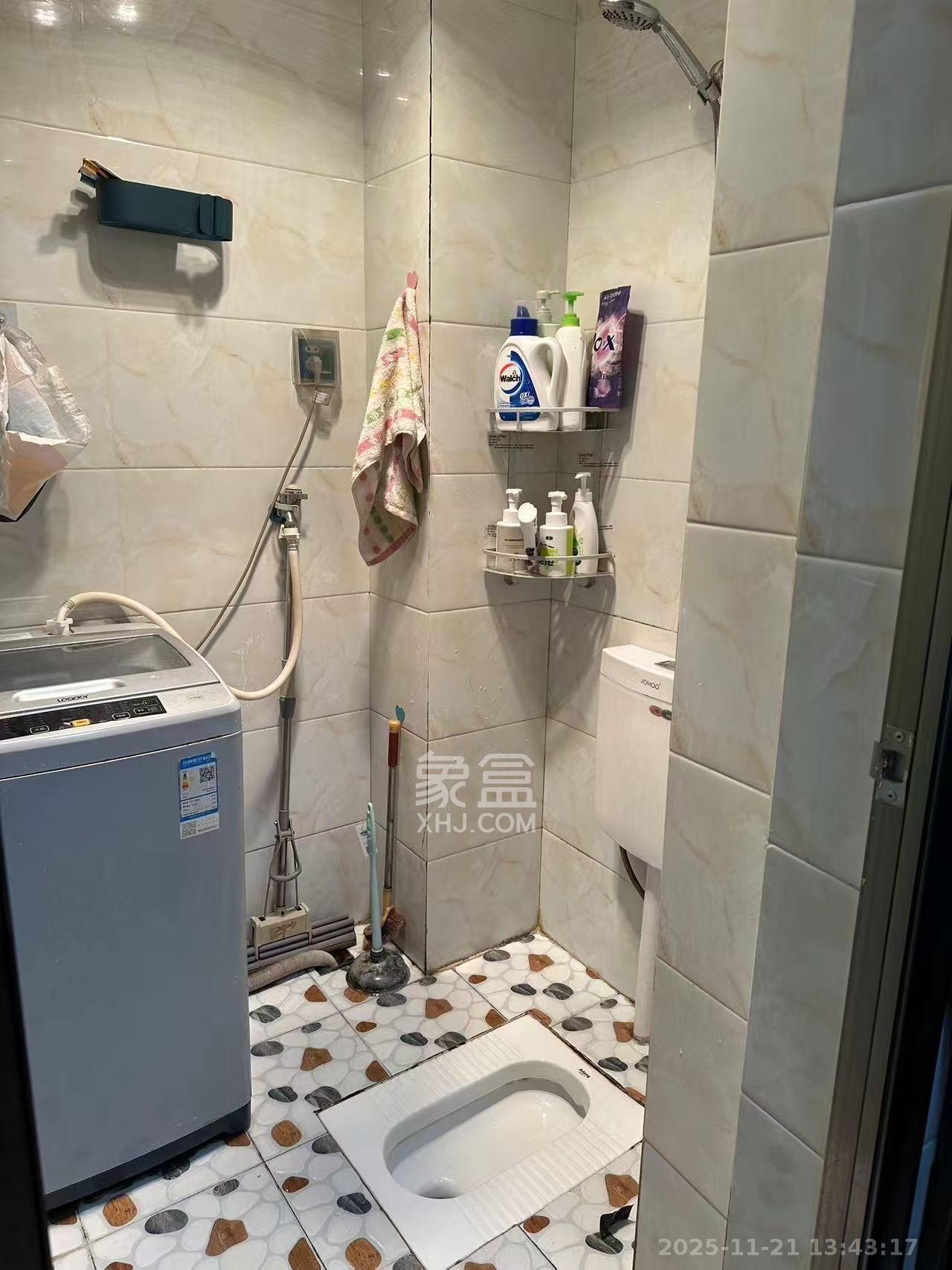 万坤图财富广场  1室1厅1卫    1300.0元/月室内图