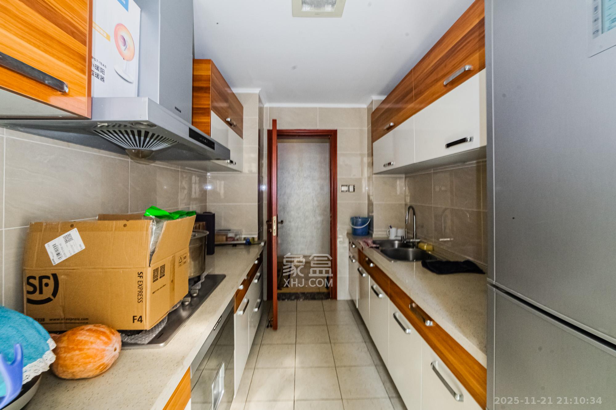 湘江世纪城临江苑 4室2厅2卫 159.0万 湘江世纪城临江苑 4室2厅2卫 159.0万厨房