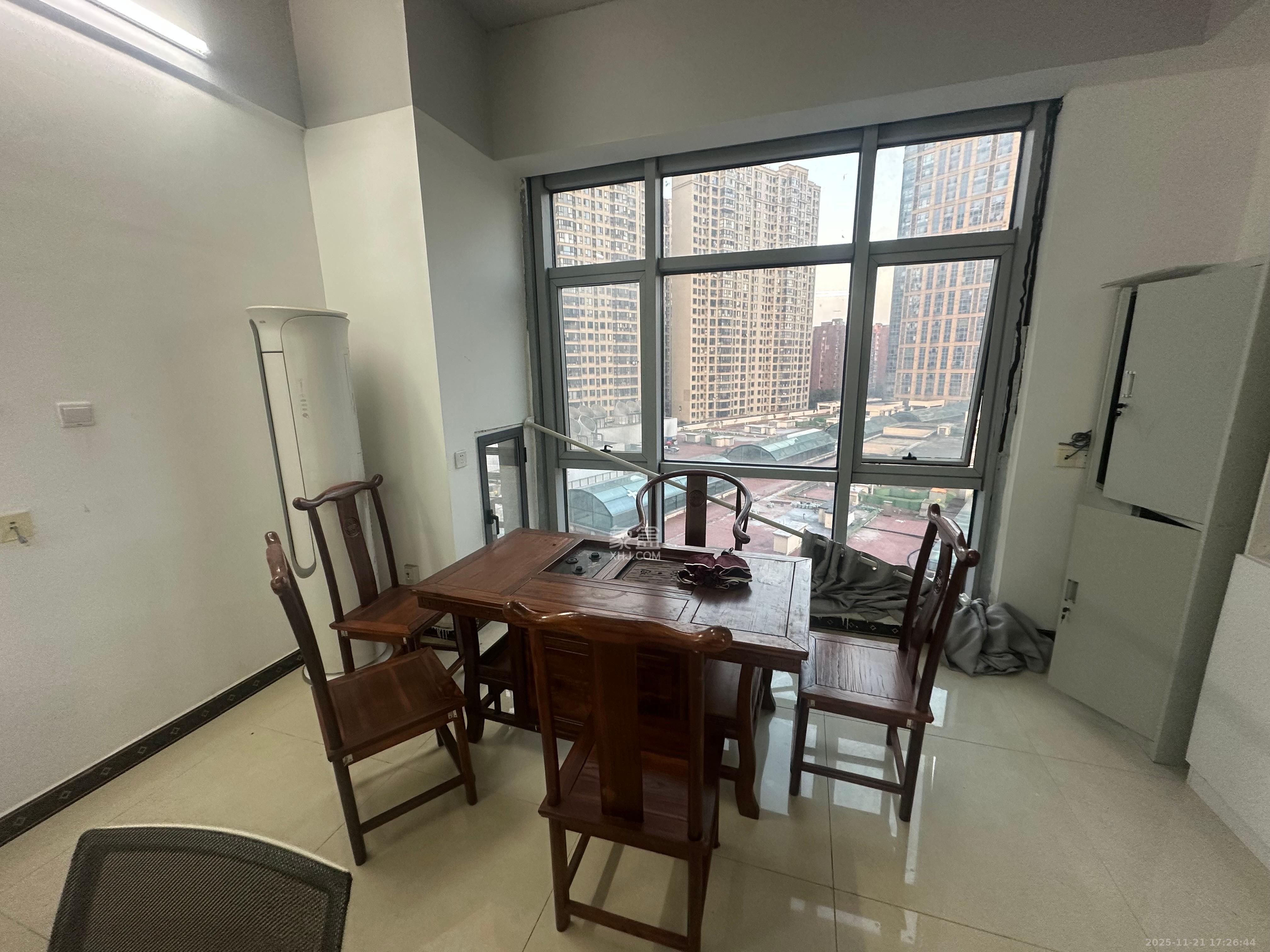 奥克斯缔壹城   52.39㎡      1100.0元/月室内图